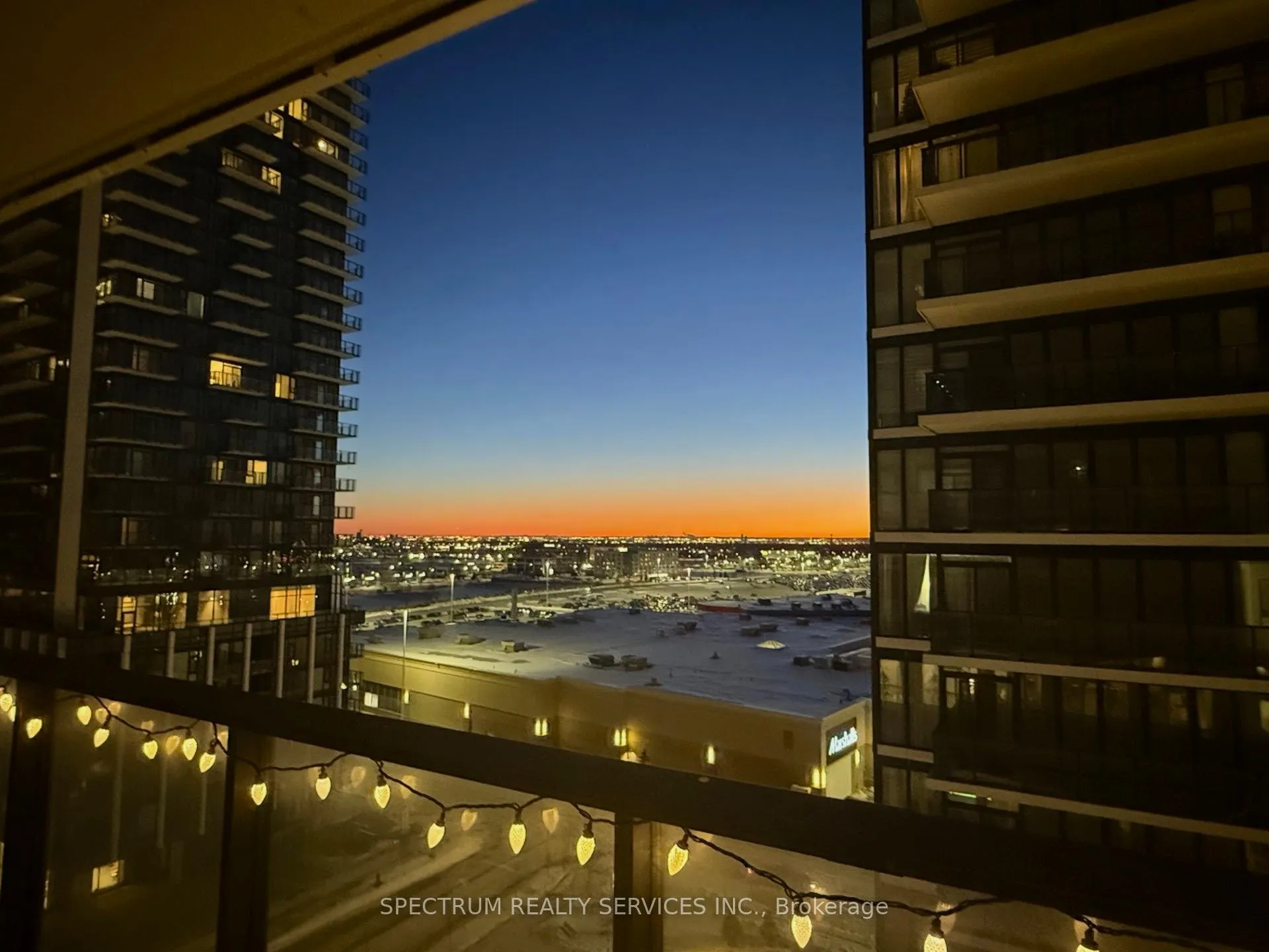Photo 17 of Unit 907, 9000 Jane Street, Vaughan, Concord — HOMEH