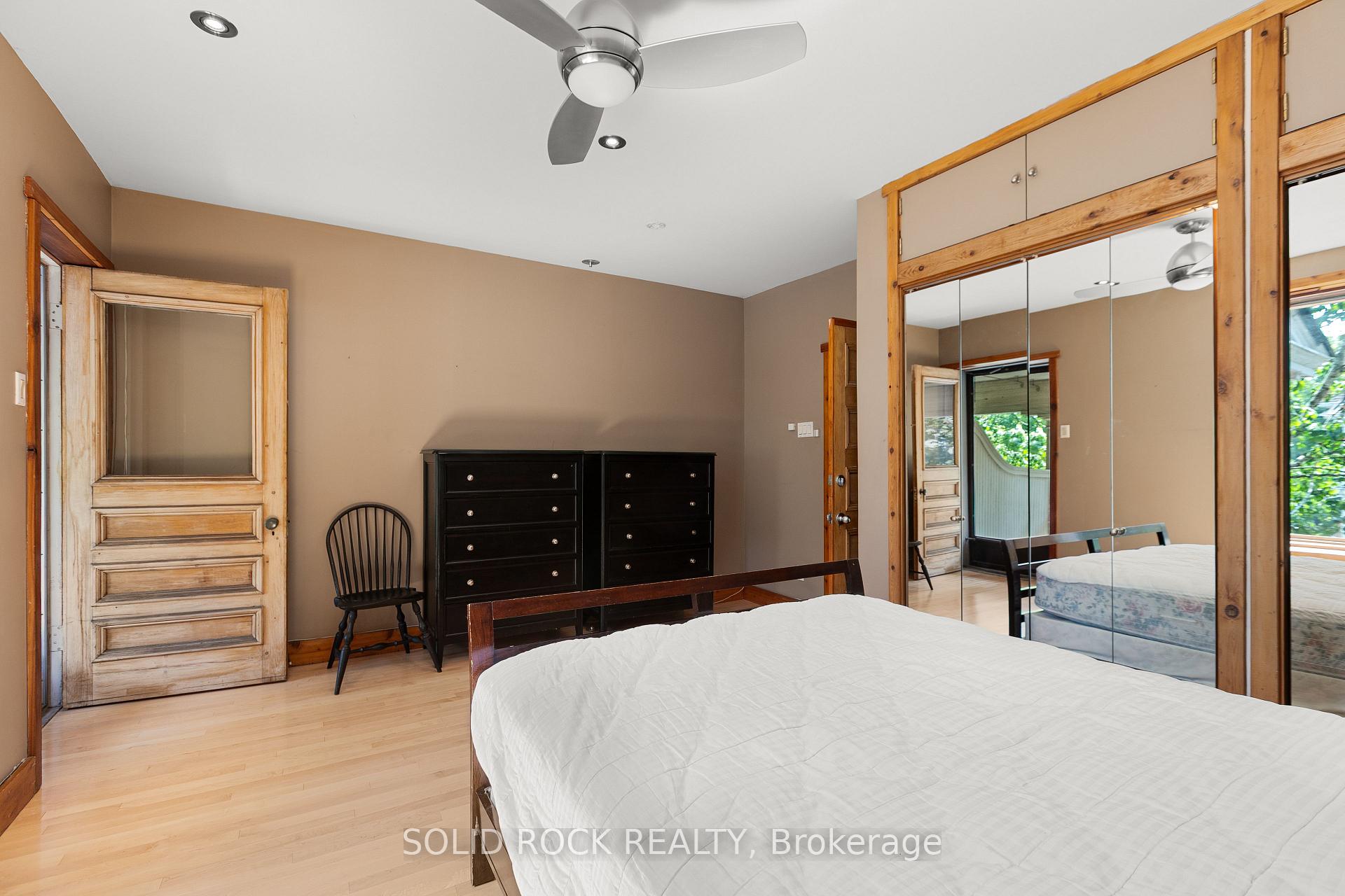 Photo 14 of 541 Besserer Street, Ottawa, Sandy Hill — HOMEH