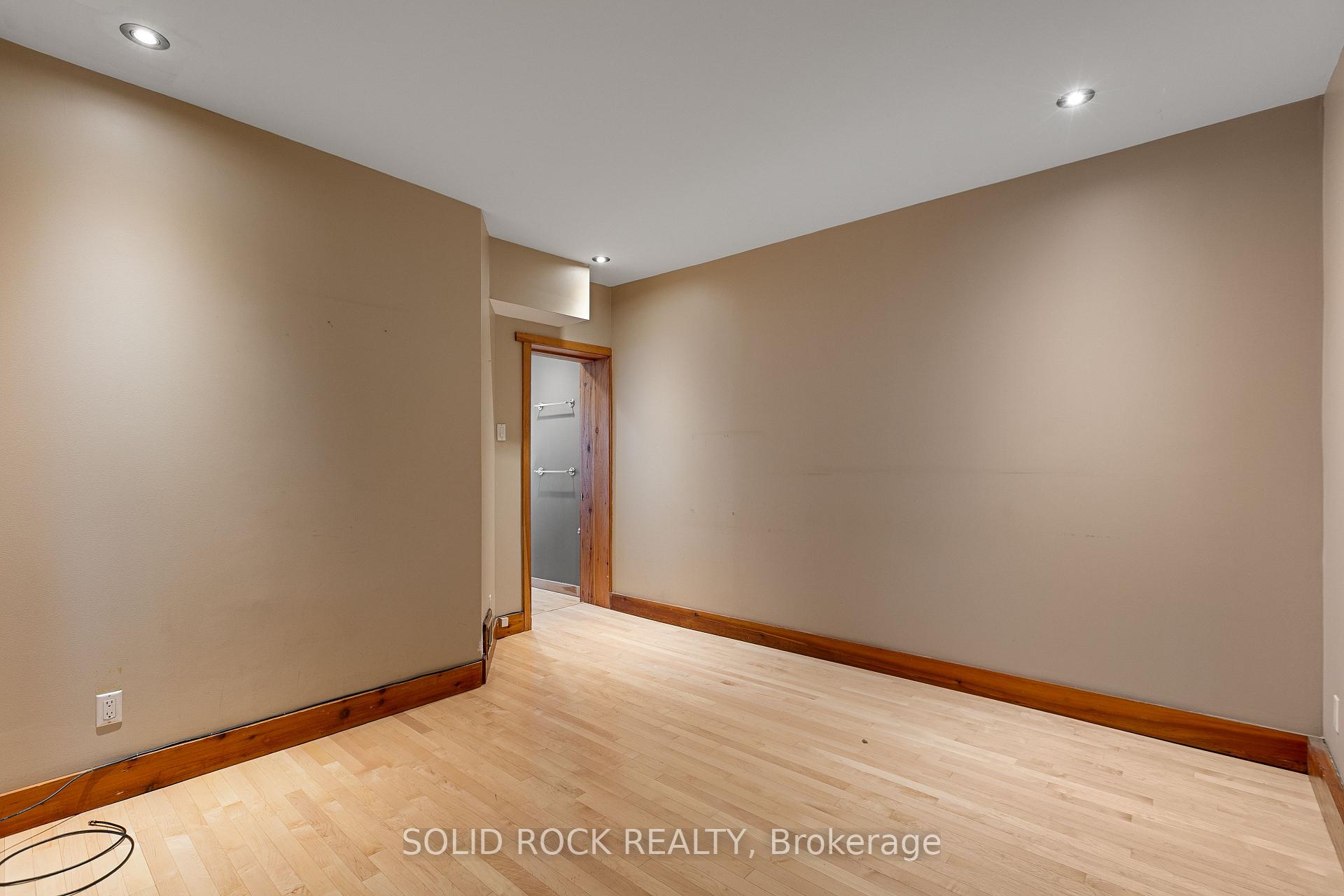 Photo 21 of 541 Besserer Street, Ottawa, Sandy Hill — HOMEH