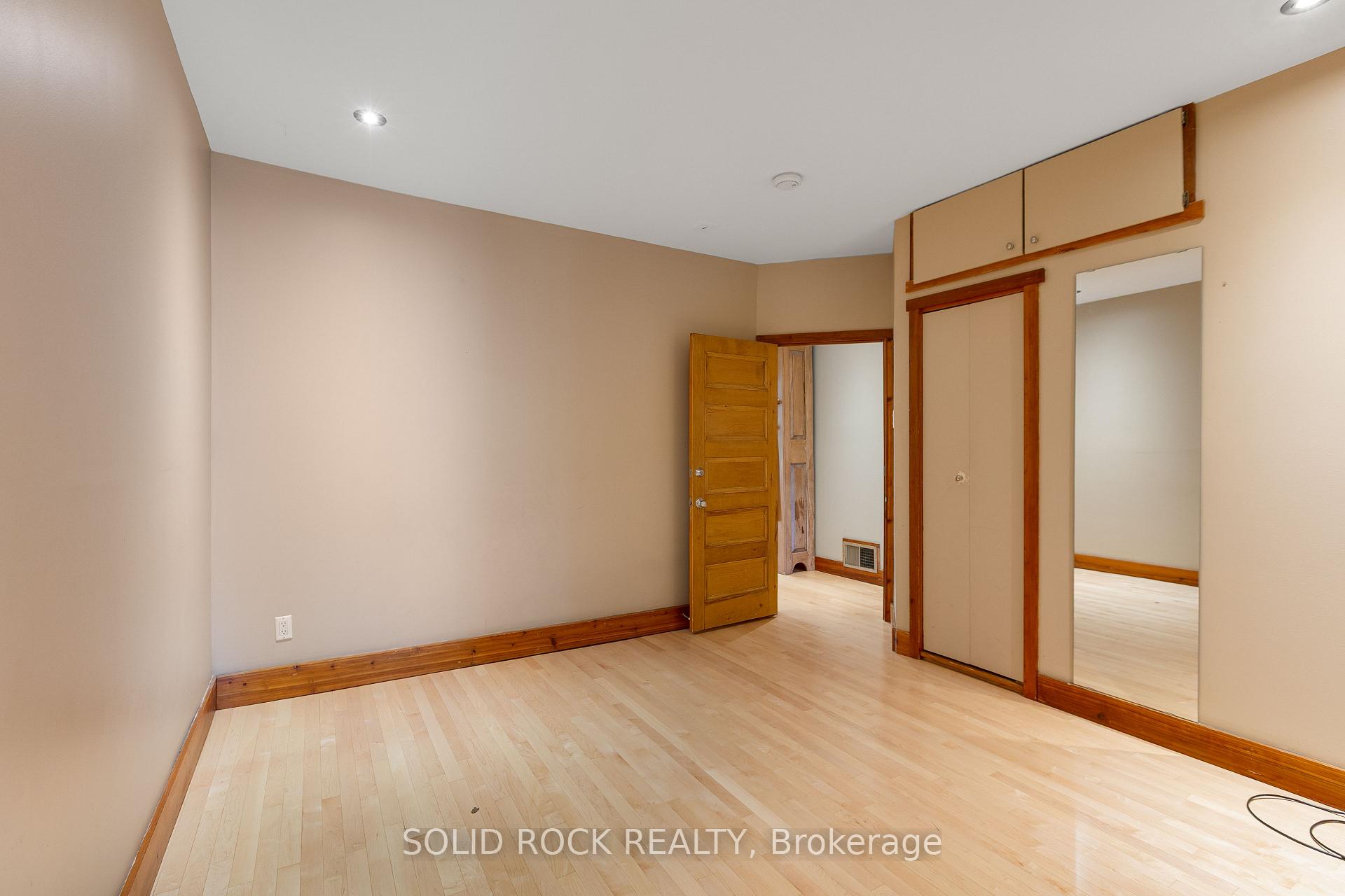 Photo 22 of 541 Besserer Street, Ottawa, Sandy Hill — HOMEH
