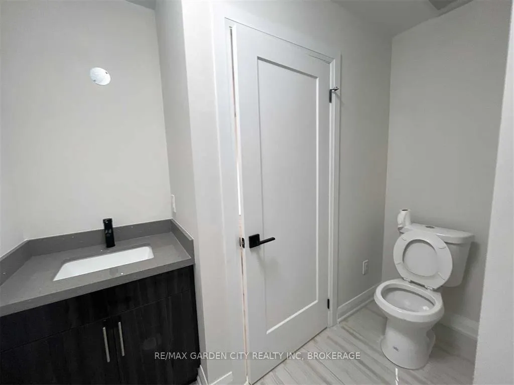 Photo 19 of Unit 2-UPPER LEVEL, 13 Valley Road, St. Catharines, Western Hill — HOMEH