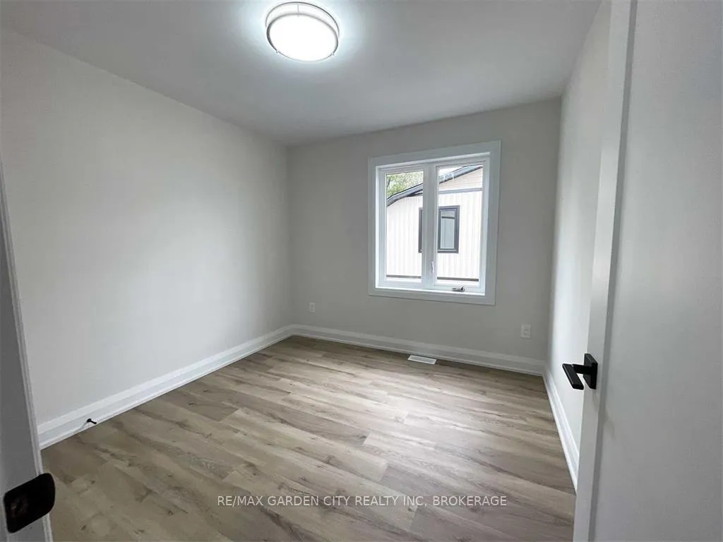 Photo 21 of Unit 2-UPPER LEVEL, 13 Valley Road, St. Catharines, Western Hill — HOMEH