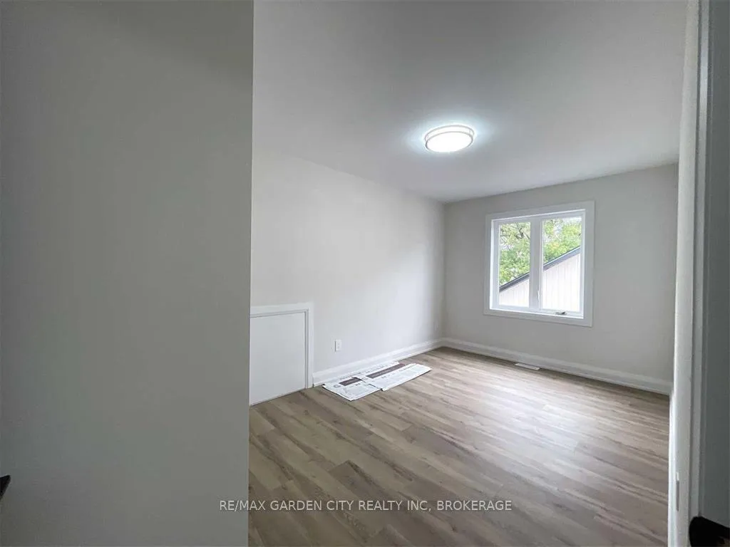 Photo 22 of Unit 2-UPPER LEVEL, 13 Valley Road, St. Catharines, Western Hill — HOMEH