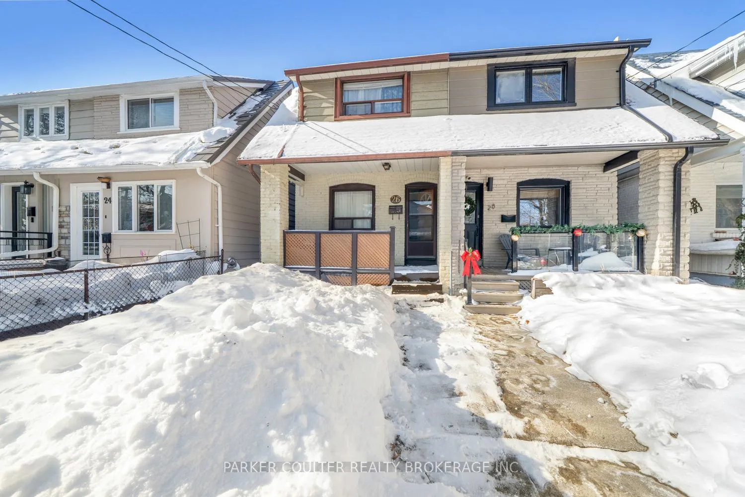 Photo 2 of 26 Larchmount Avenue, Toronto, South Riverdale — HOMEH