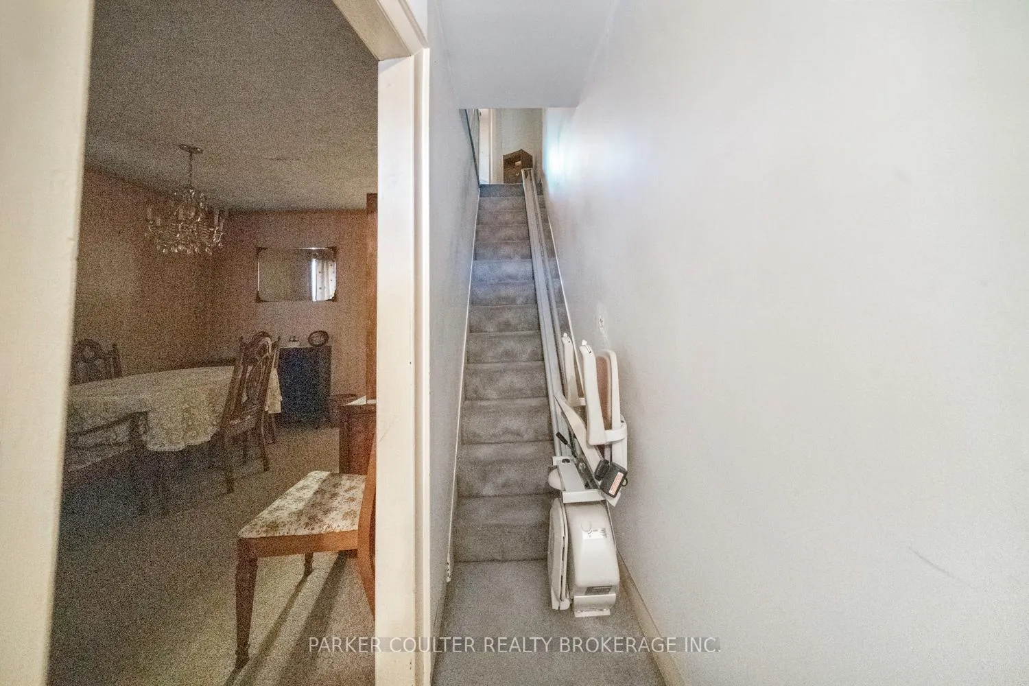 Photo 4 of 26 Larchmount Avenue, Toronto, South Riverdale — HOMEH