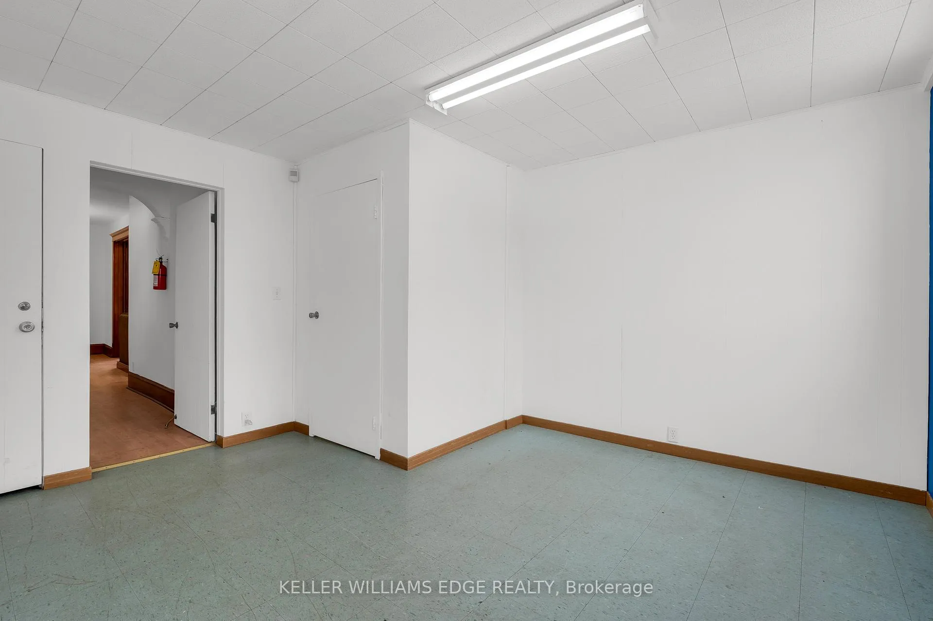 Photo 4 of Unit Room 3, 760 King Street E, Hamilton, Gibson — HOMEH