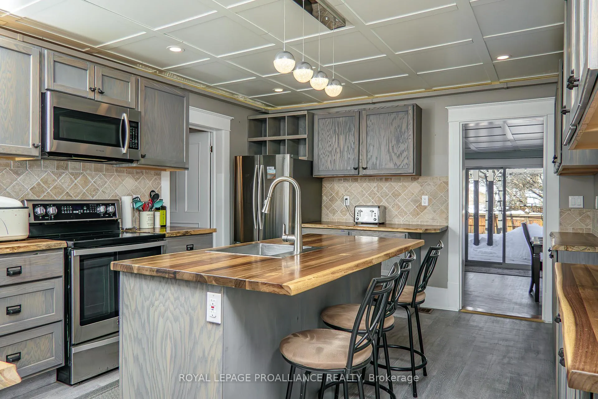 Photo 11 of 146 Creswell Drive, Quinte West, Trenton Ward — HOMEH