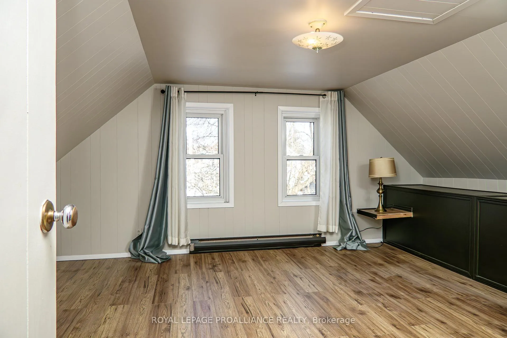 Photo 31 of 146 Creswell Drive, Quinte West, Trenton Ward — HOMEH