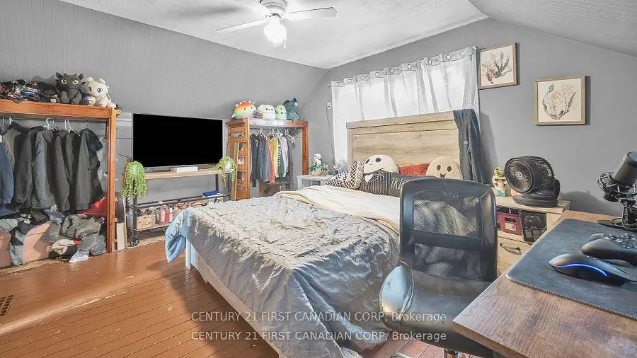 Photo 15 of 19 Montgomery Drive, Chatham-Kent, Wallaceburg — HOMEH