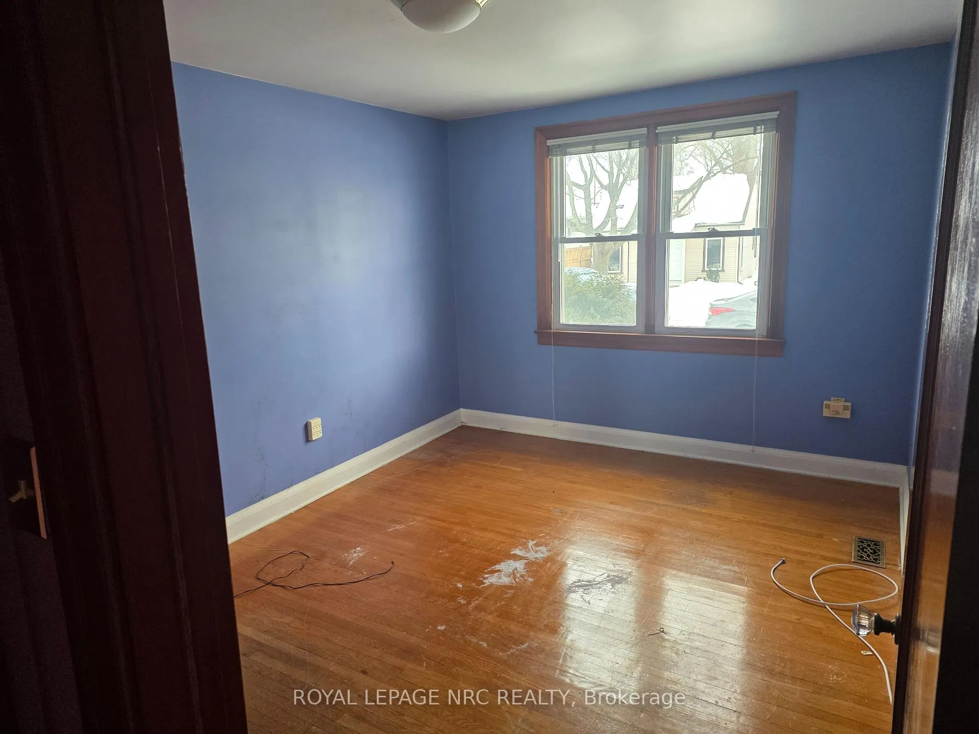 Photo 11 of 15 Mildred Avenue, St. Catharines, Haig — HOMEH
