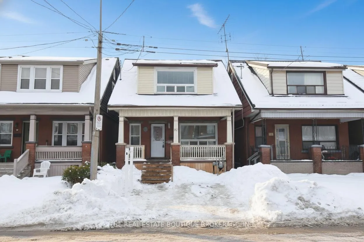 Photo 3 of 82 Somerset Avenue, Hamilton, Stipley — HOMEH