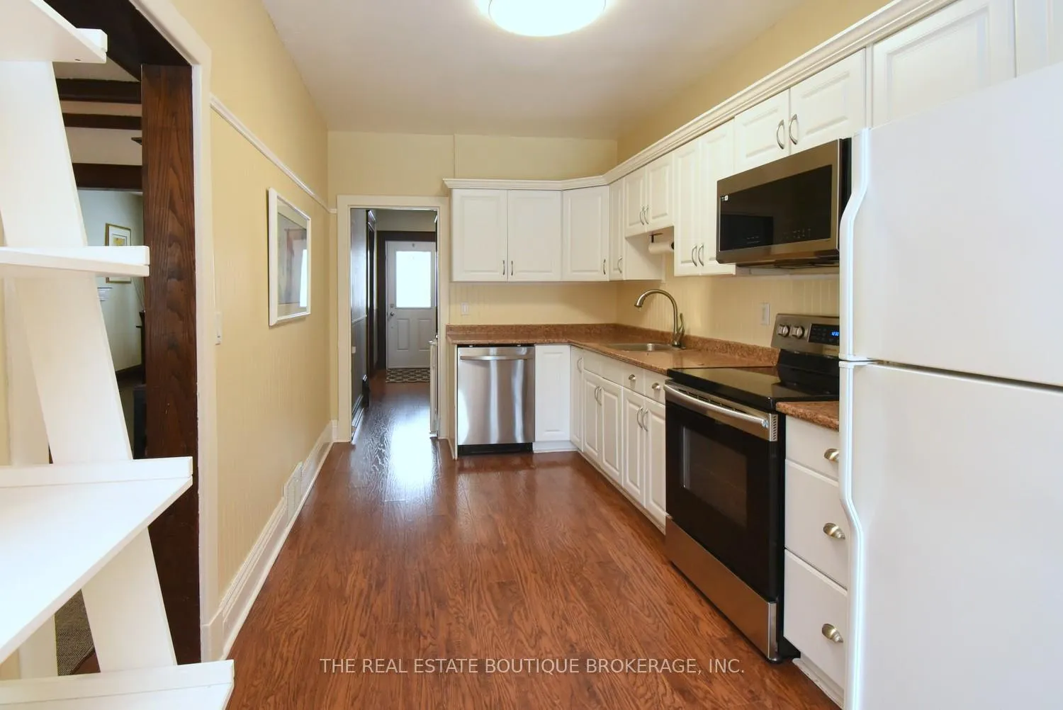 Photo 18 of 82 Somerset Avenue, Hamilton, Stipley — HOMEH