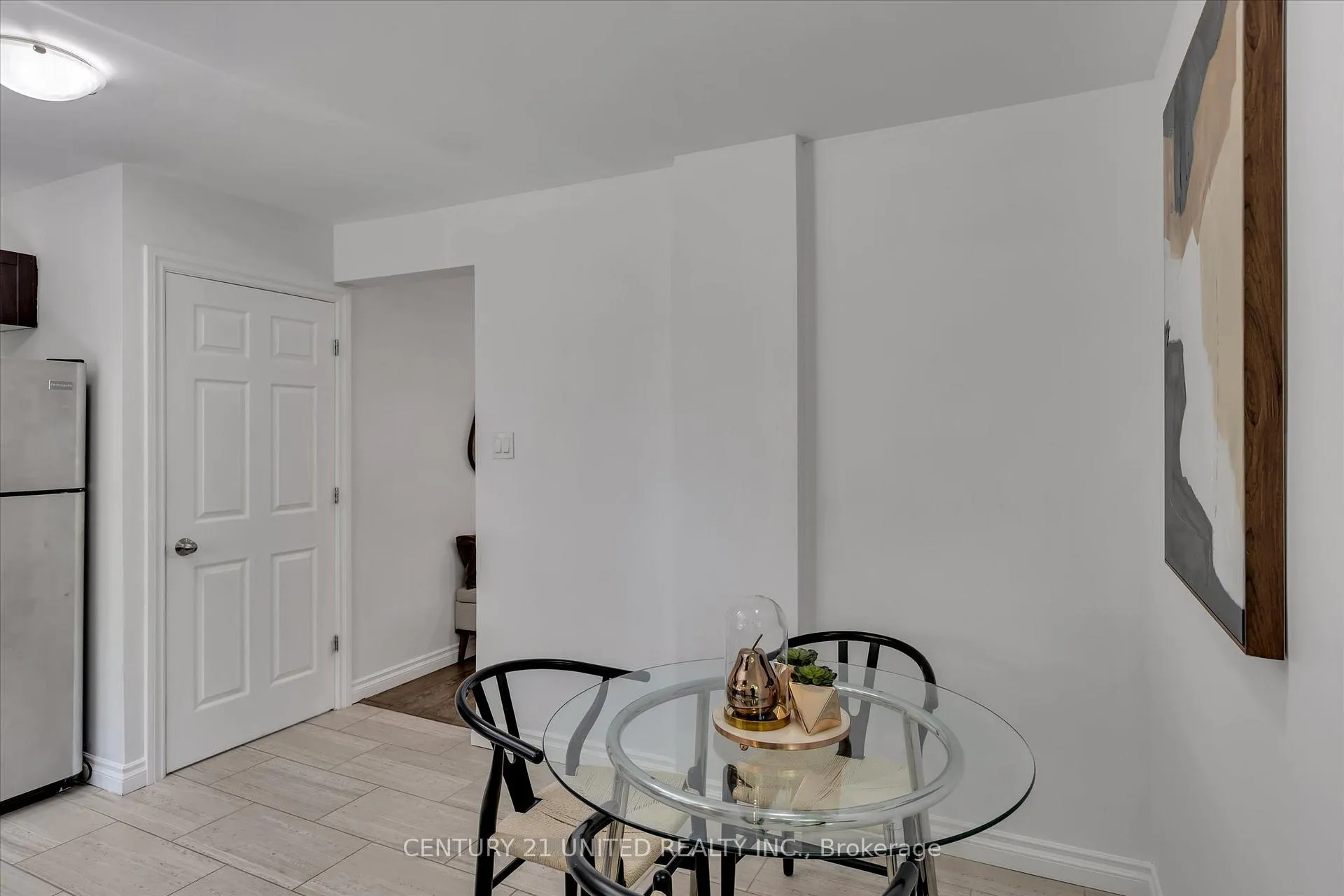 Photo 20 of 819 Cameron Street, Peterborough, Otonabee Ward 1 — HOMEH