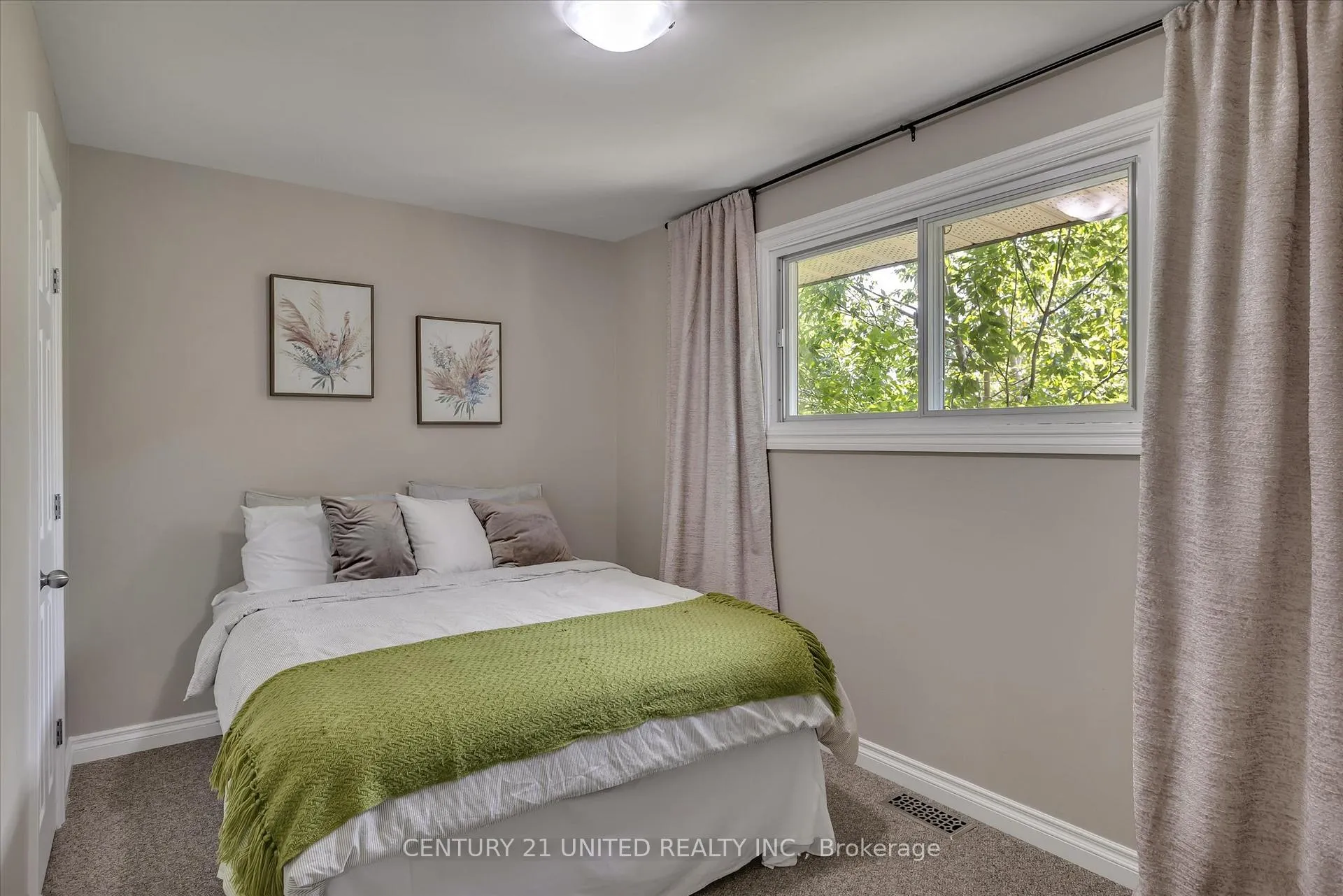 Photo 31 of 819 Cameron Street, Peterborough, Otonabee Ward 1 — HOMEH