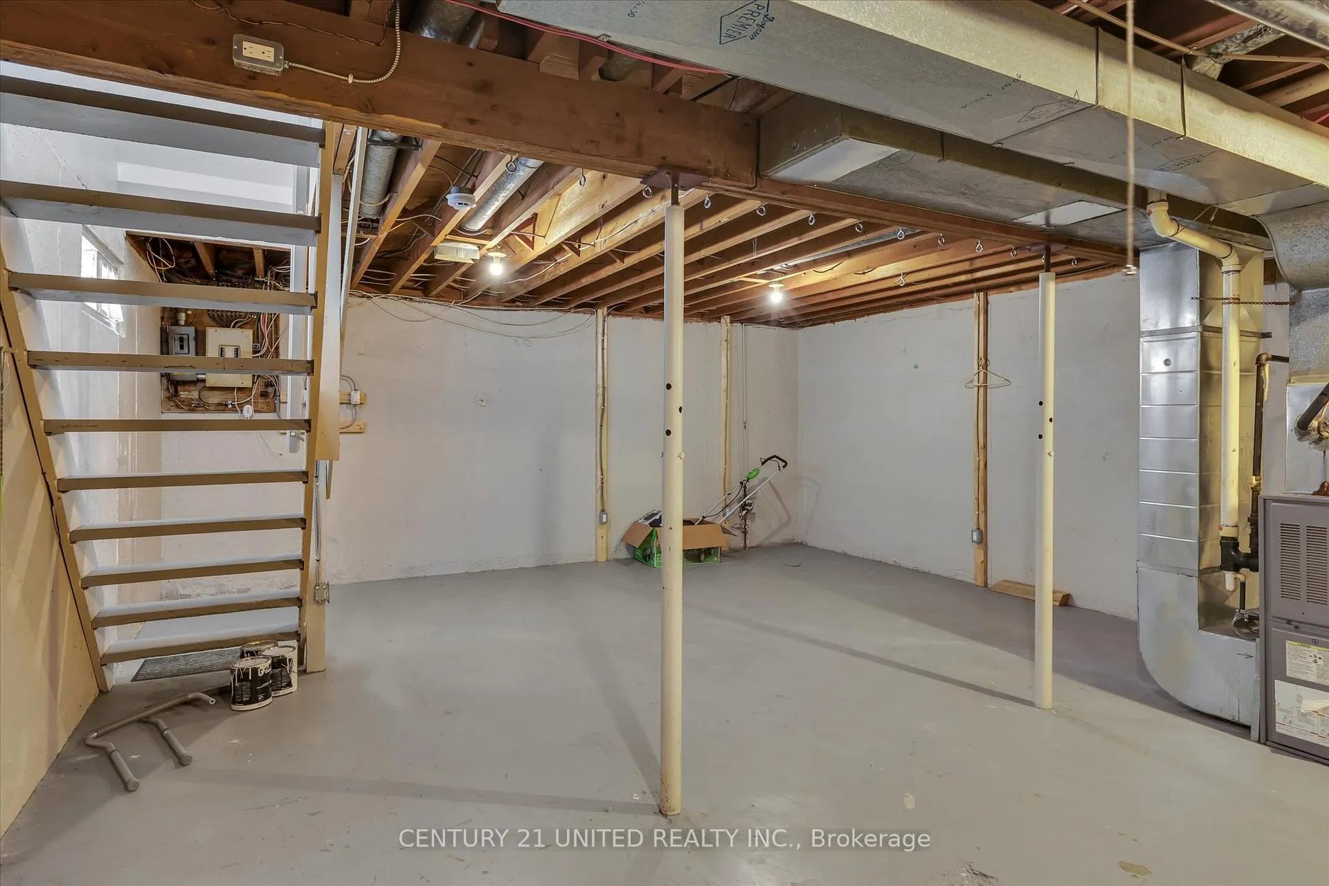 Photo 38 of 819 Cameron Street, Peterborough, Otonabee Ward 1 — HOMEH