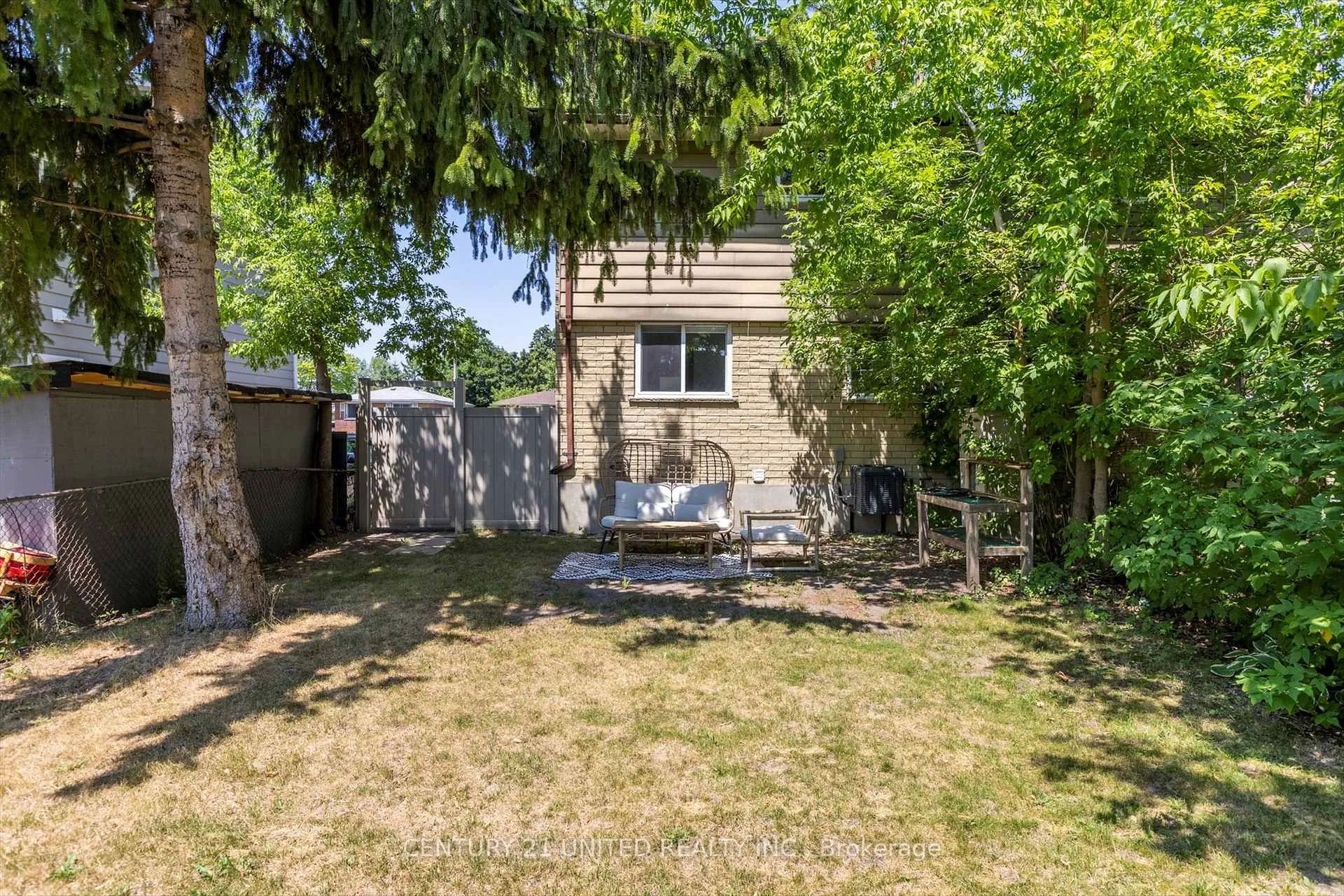 Photo 43 of 819 Cameron Street, Peterborough, Otonabee Ward 1 — HOMEH