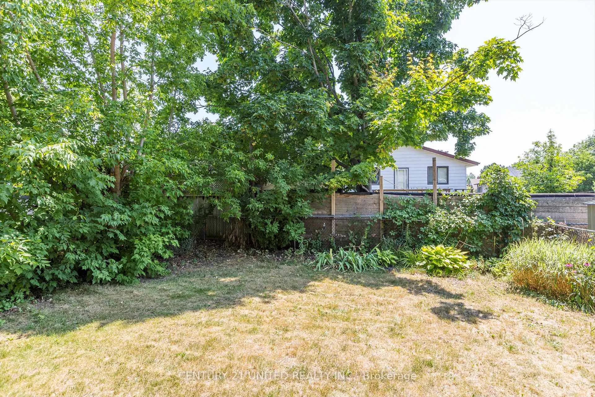 Photo 46 of 819 Cameron Street, Peterborough, Otonabee Ward 1 — HOMEH