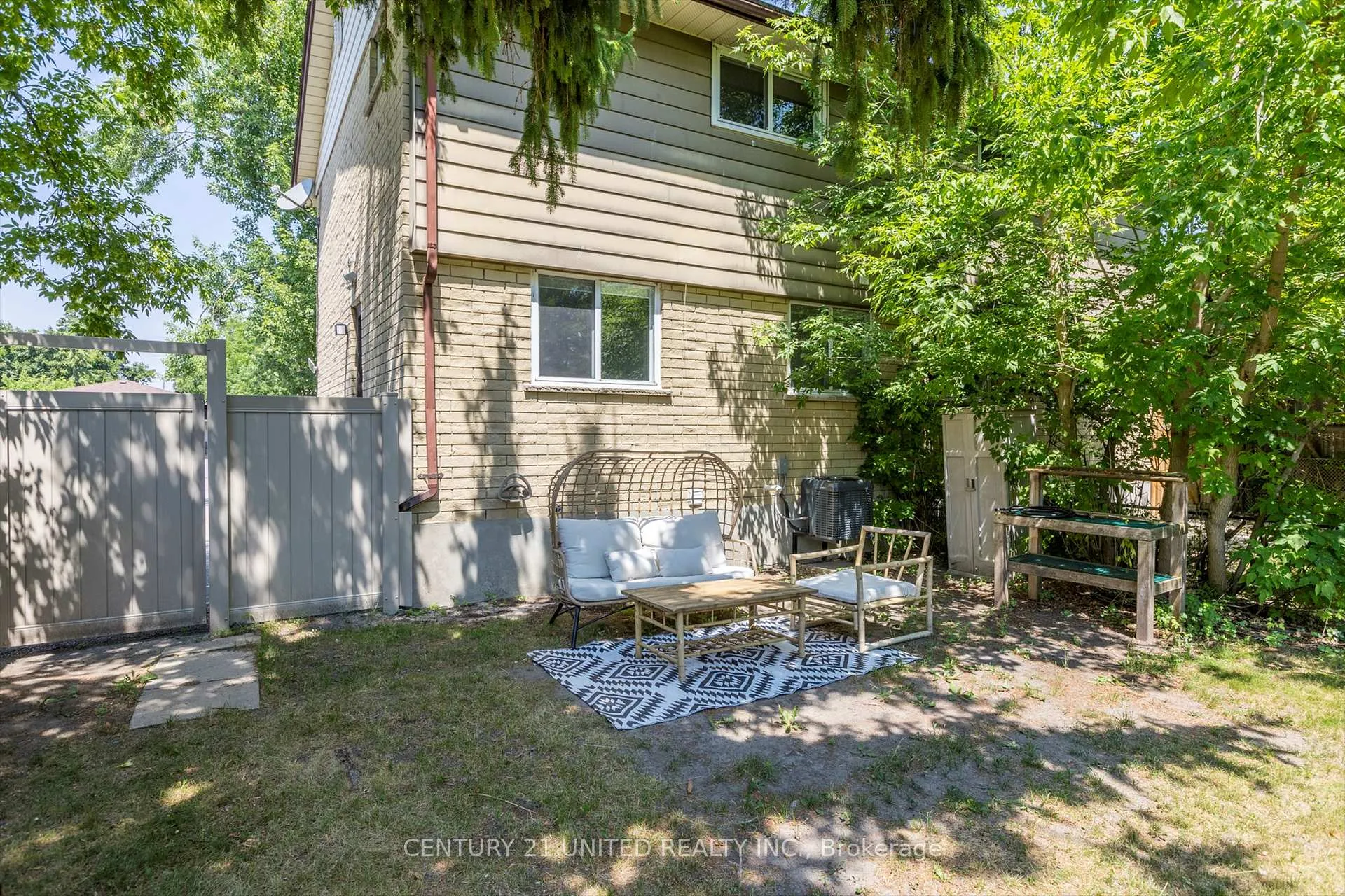 Photo 48 of 819 Cameron Street, Peterborough, Otonabee Ward 1 — HOMEH