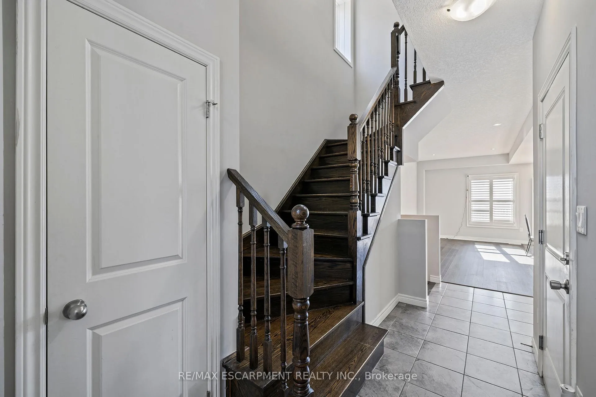 Photo 10 of 14 Serenity Lane, Hamilton, Rural Glanbrook — HOMEH