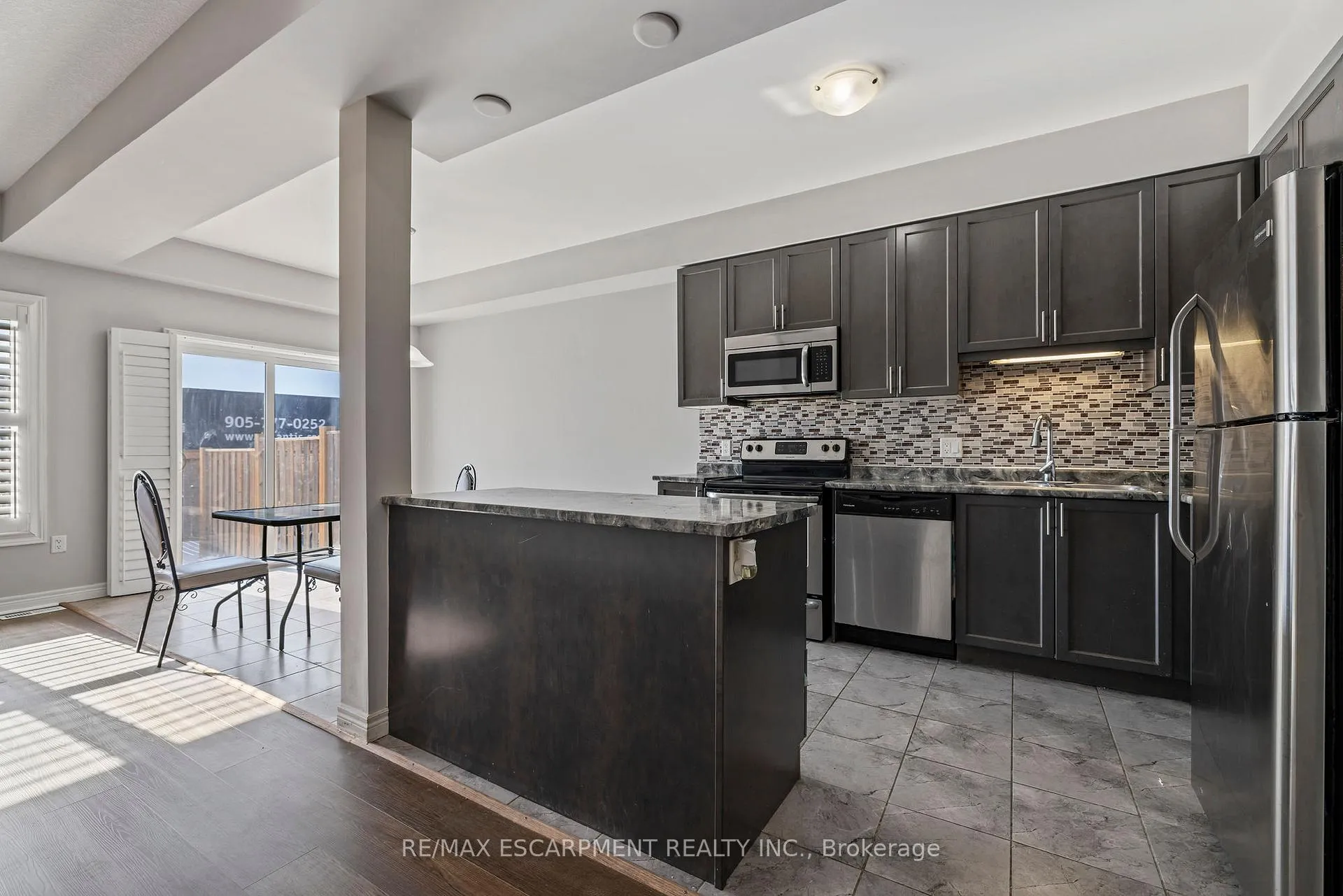 Photo 13 of 14 Serenity Lane, Hamilton, Rural Glanbrook — HOMEH