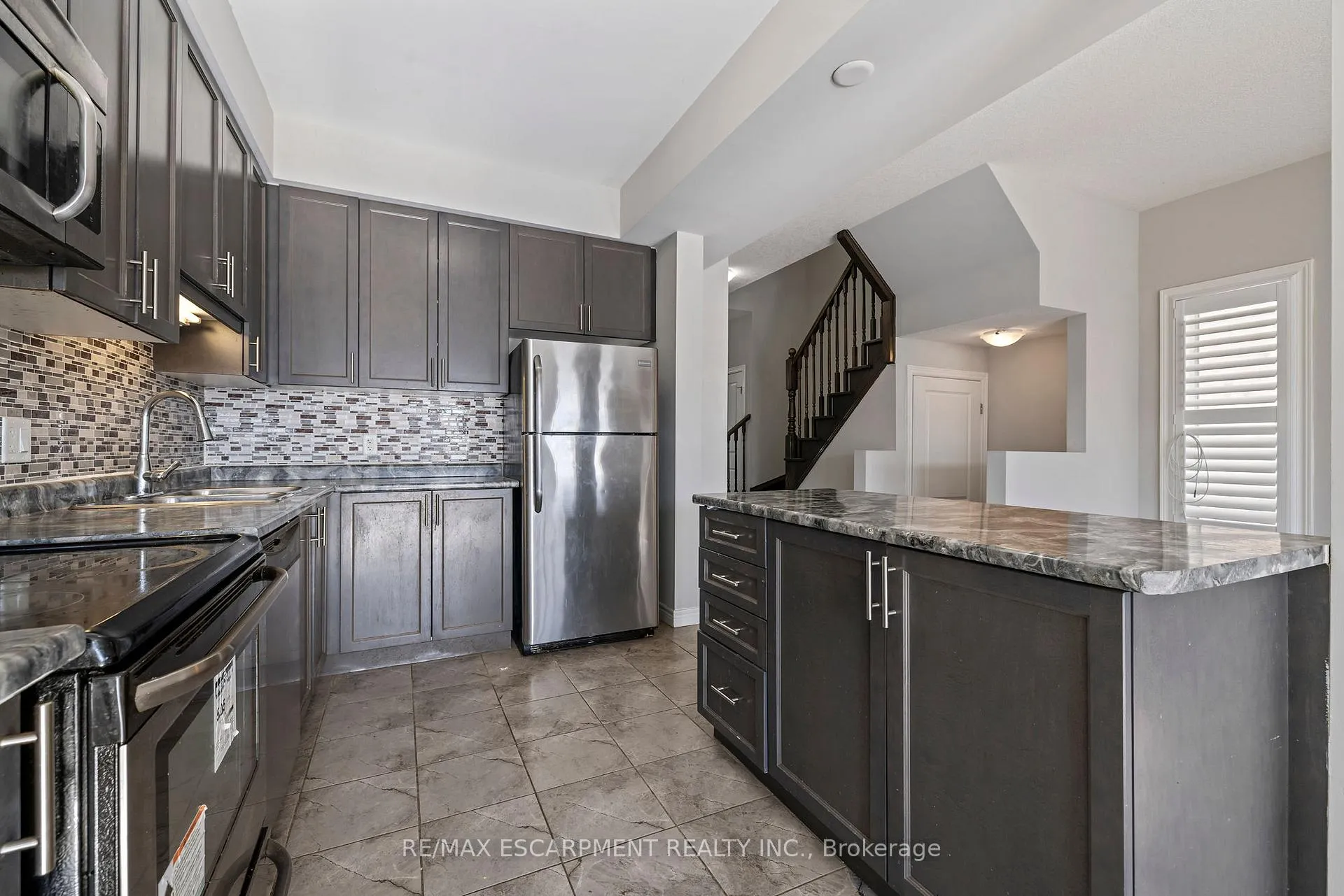 Photo 16 of 14 Serenity Lane, Hamilton, Rural Glanbrook — HOMEH