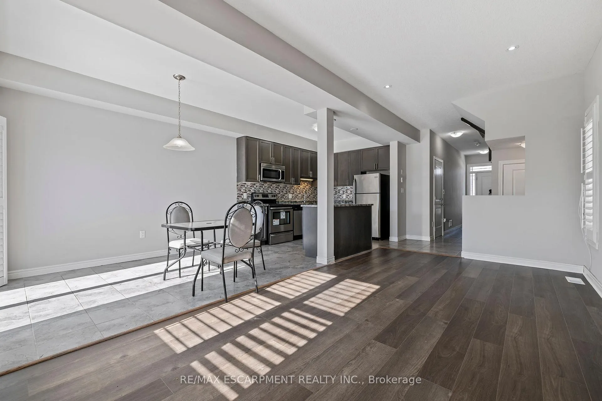 Photo 20 of 14 Serenity Lane, Hamilton, Rural Glanbrook — HOMEH