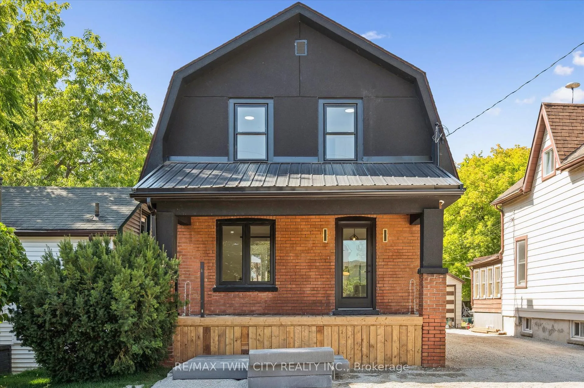 Photo 1 of 66 Trinity Street, Stratford — HOMEH