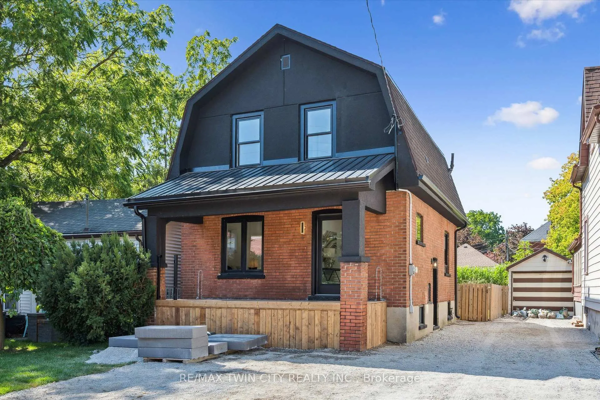 Photo 2 of 66 Trinity Street, Stratford — HOMEH