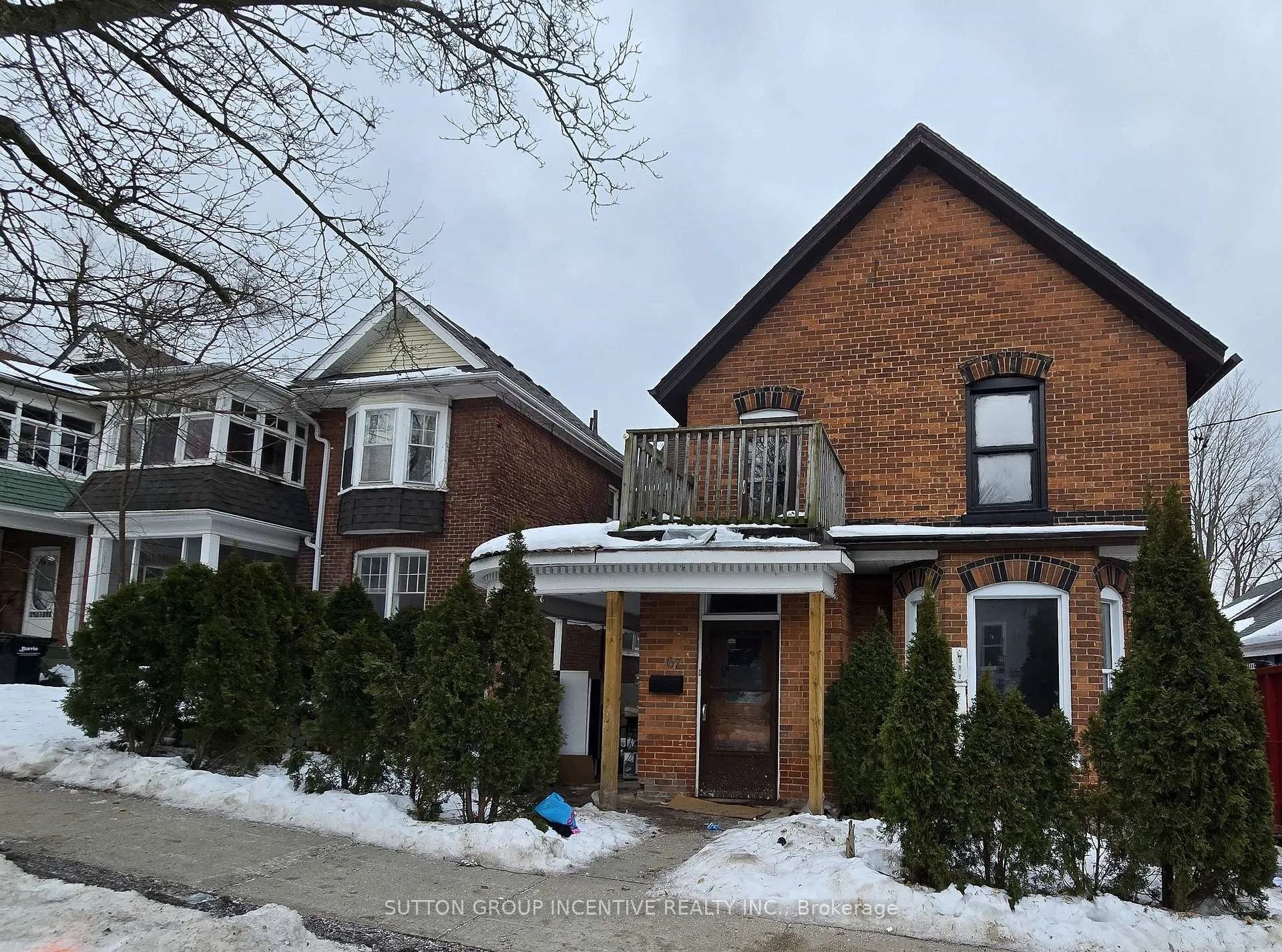 Photo 3 of 67 Mcdonald Street, Barrie, City Centre — HOMEH