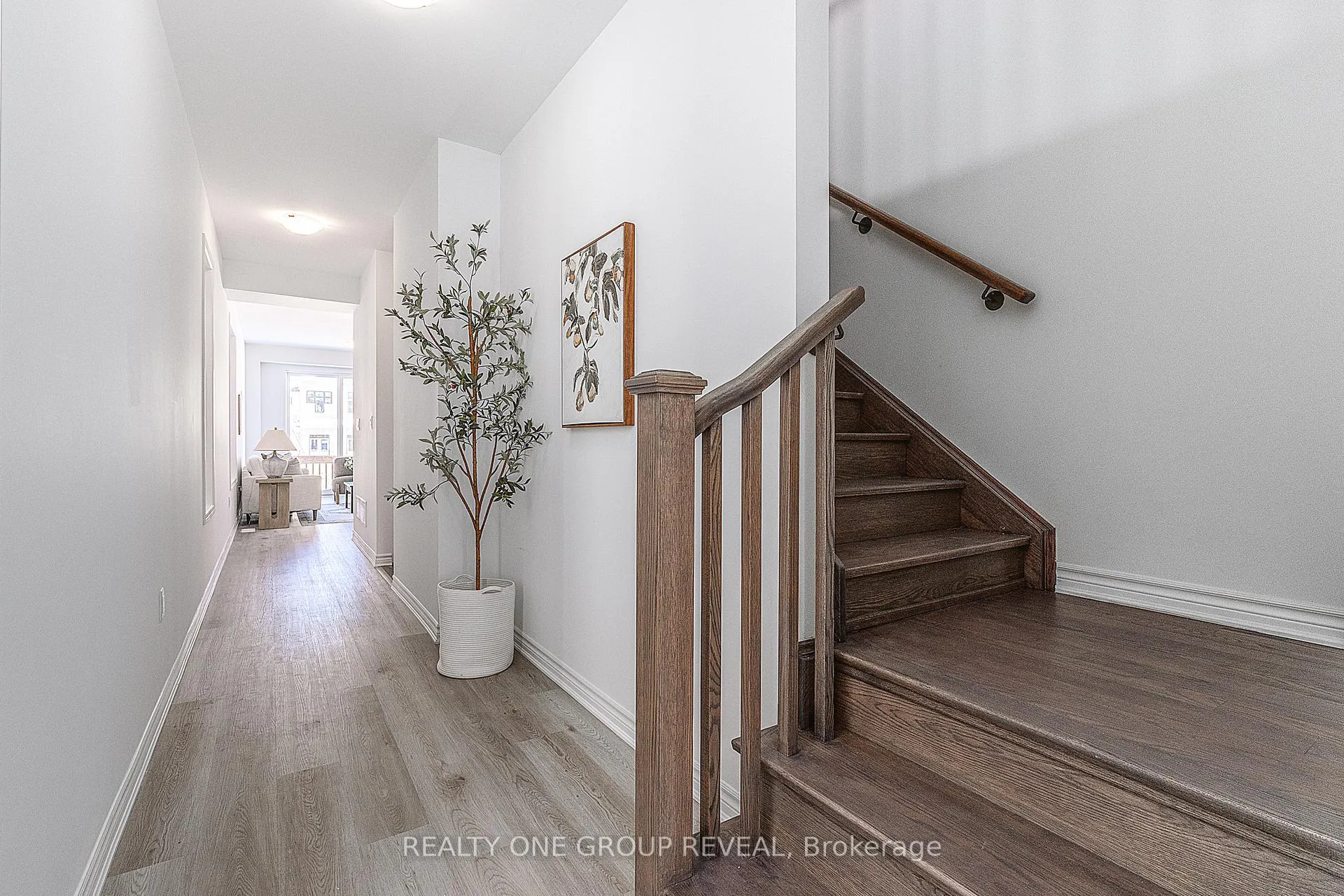 Photo 3 of 3515 Brickyard Drive, Pickering, Rural Pickering — HOMEH