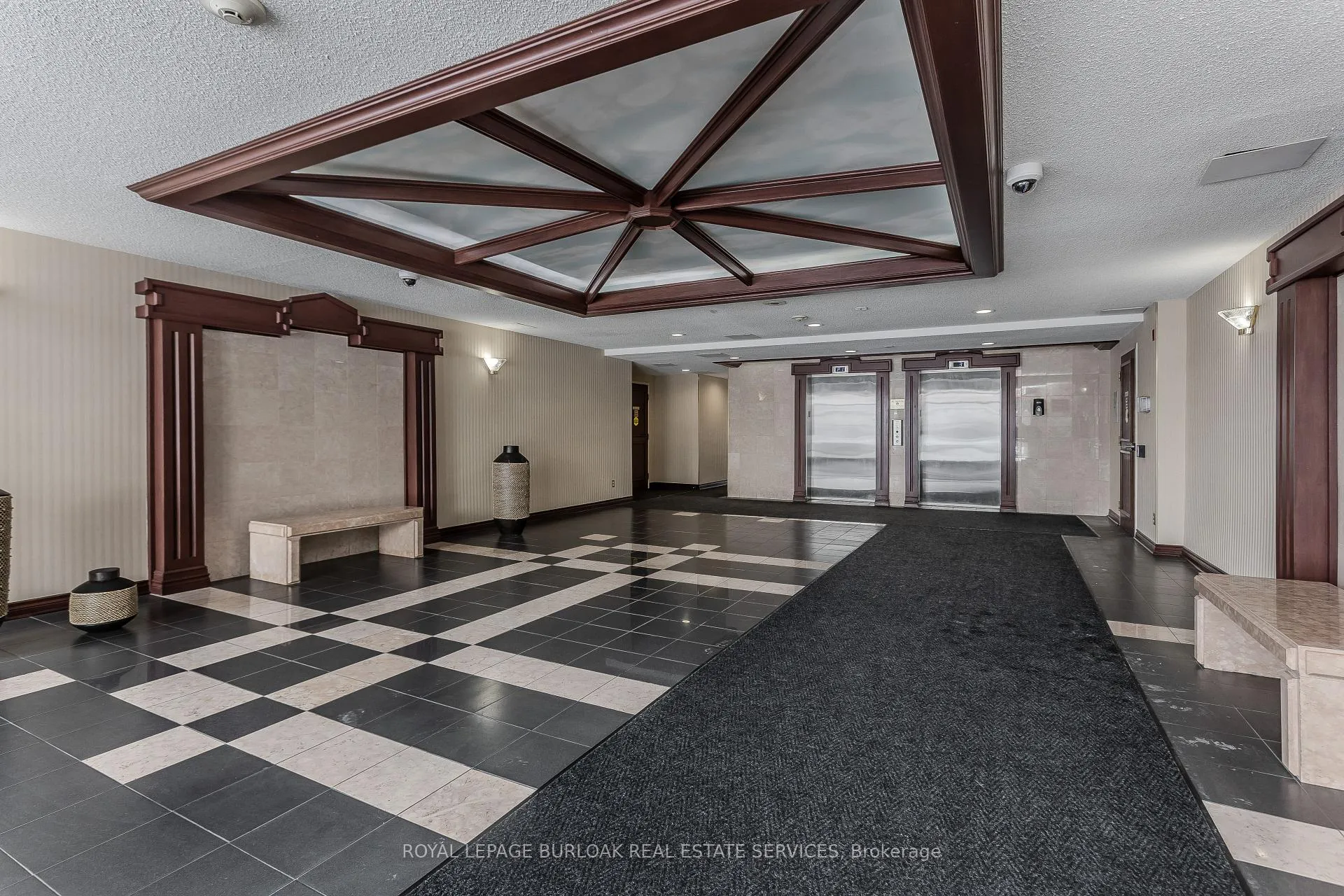 Photo 3 of Unit 508, 495 Highway 8, Hamilton, Stoney Creek — HOMEH