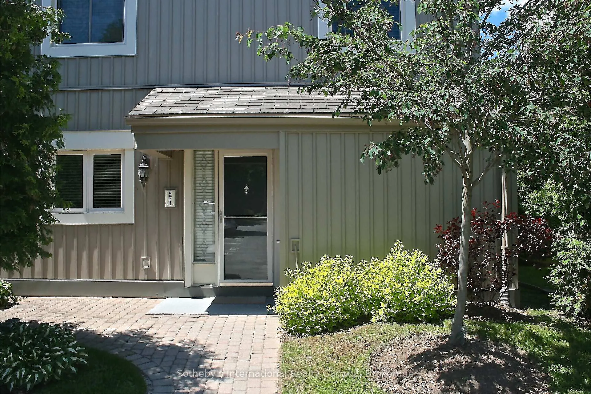 Photo 1 of 571 Oxbow Crescent, Collingwood — HOMEH