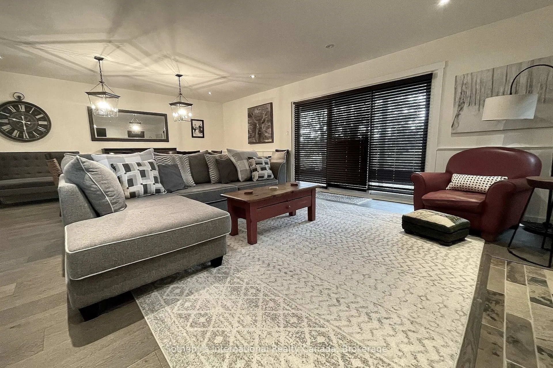 Photo 13 of 571 Oxbow Crescent, Collingwood — HOMEH