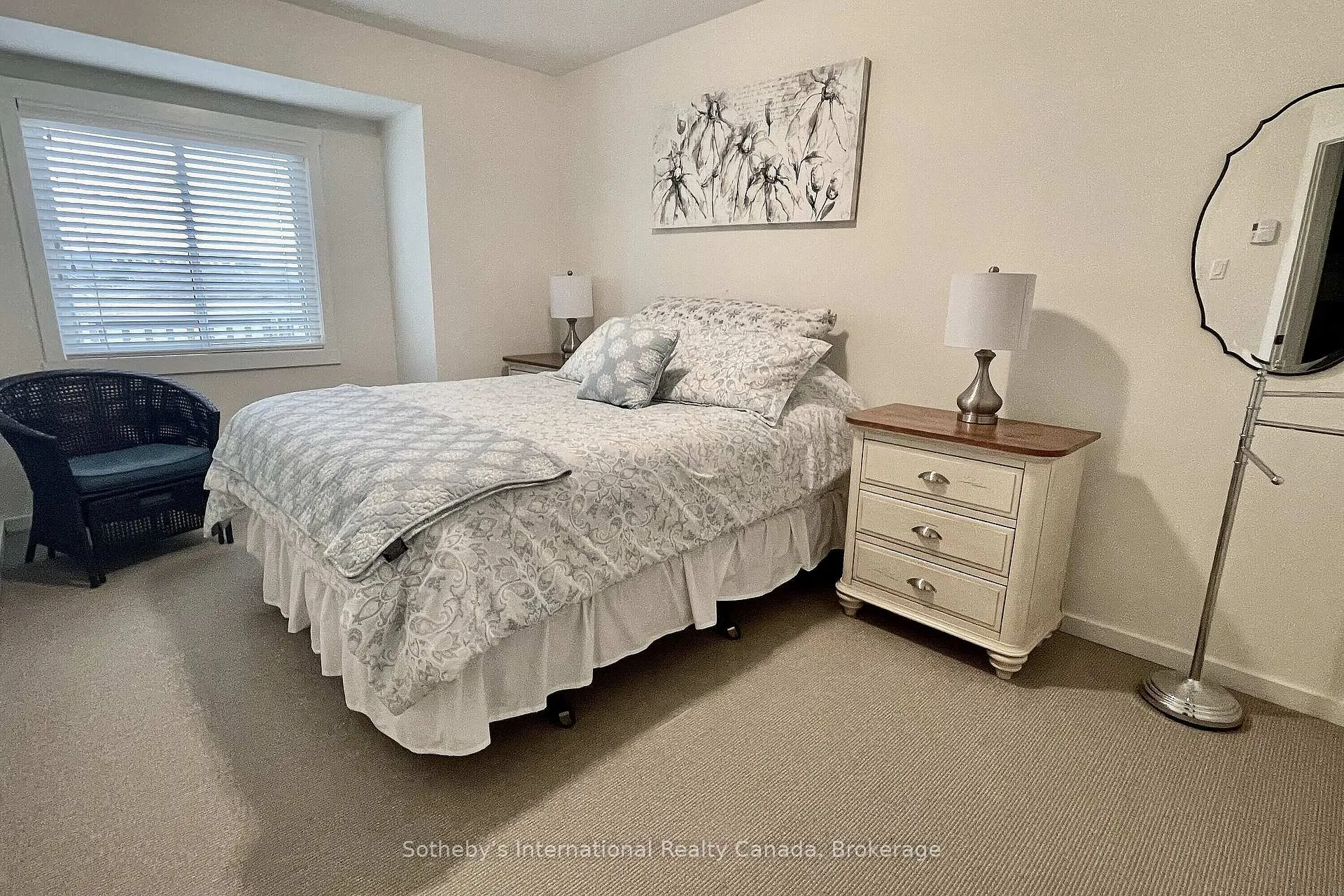 Photo 21 of 571 Oxbow Crescent, Collingwood — HOMEH