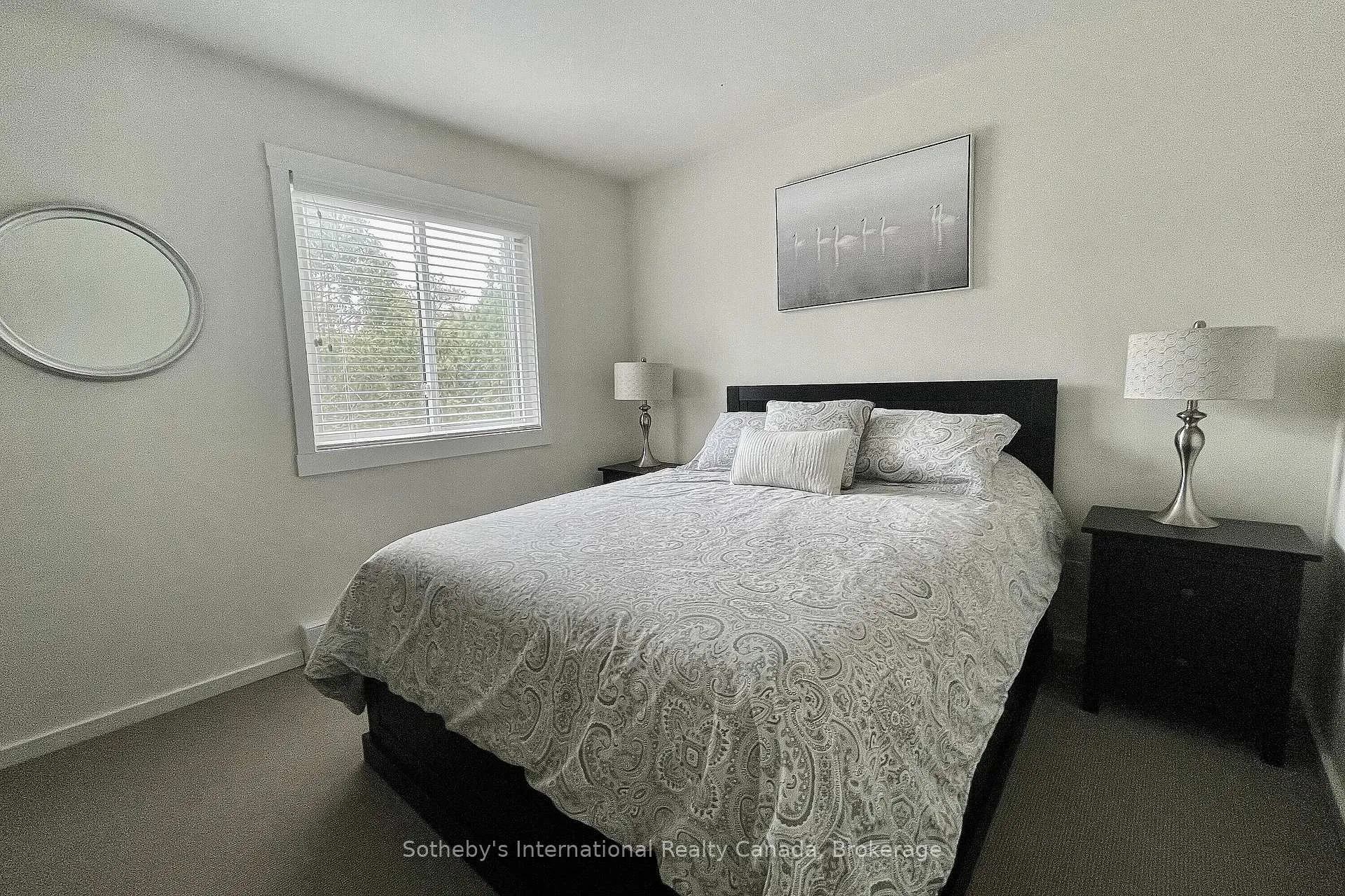 Photo 32 of 571 Oxbow Crescent, Collingwood — HOMEH