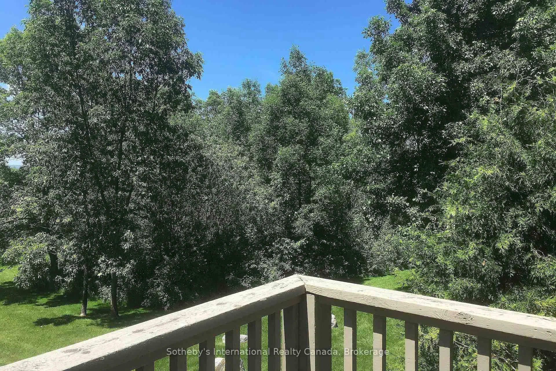 Photo 35 of 571 Oxbow Crescent, Collingwood — HOMEH