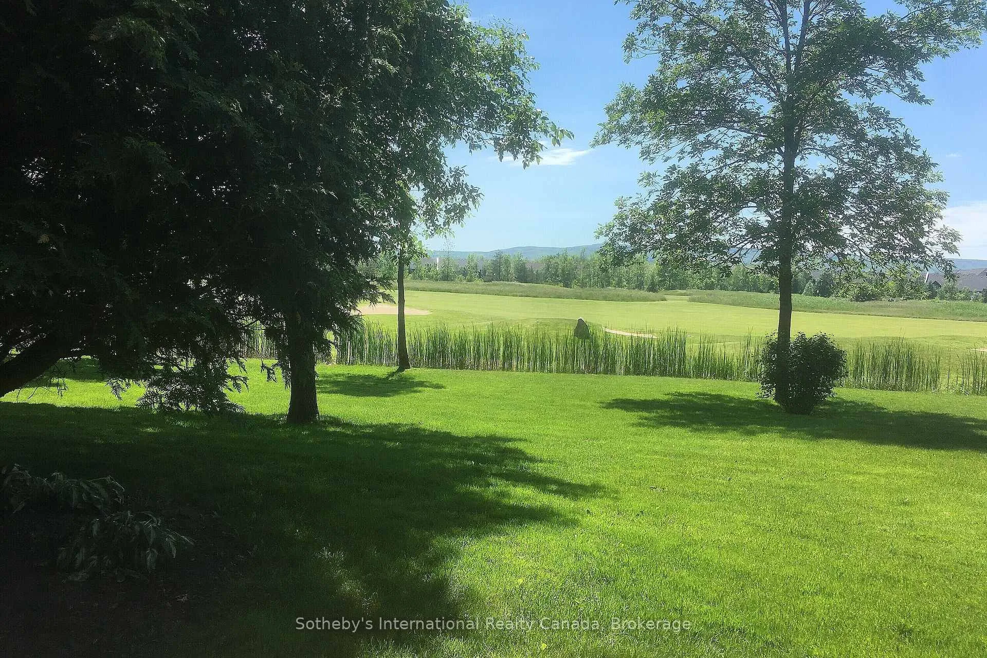 Photo 38 of 571 Oxbow Crescent, Collingwood — HOMEH