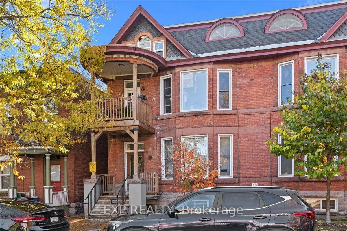 Photo 2 of Unit 3, 484 Gilmour Street, Ottawa, Ottawa Centre — HOMEH