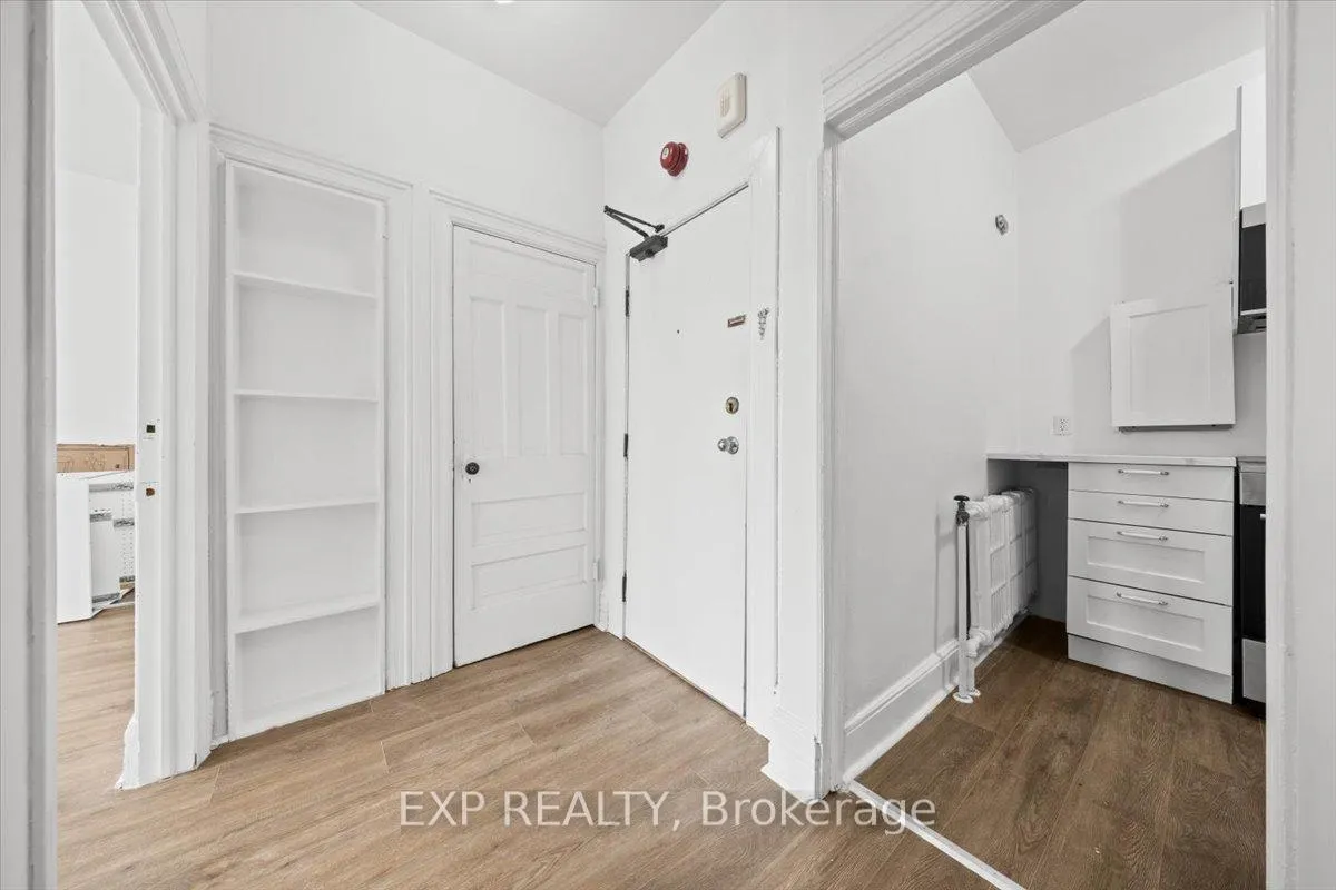 Photo 4 of Unit 3, 484 Gilmour Street, Ottawa, Ottawa Centre — HOMEH