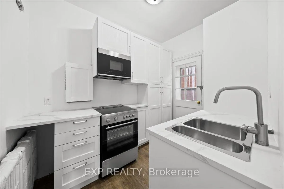 Photo 5 of Unit 3, 484 Gilmour Street, Ottawa, Ottawa Centre — HOMEH
