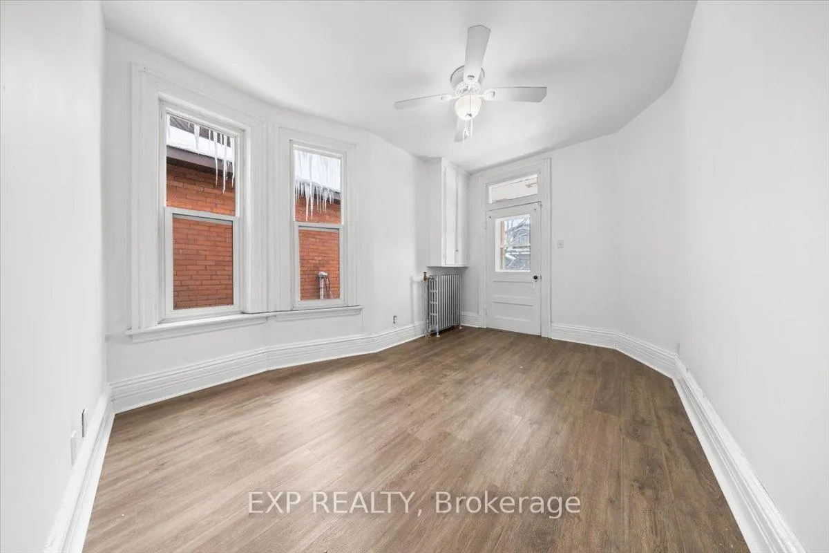Photo 10 of Unit 3, 484 Gilmour Street, Ottawa, Ottawa Centre — HOMEH
