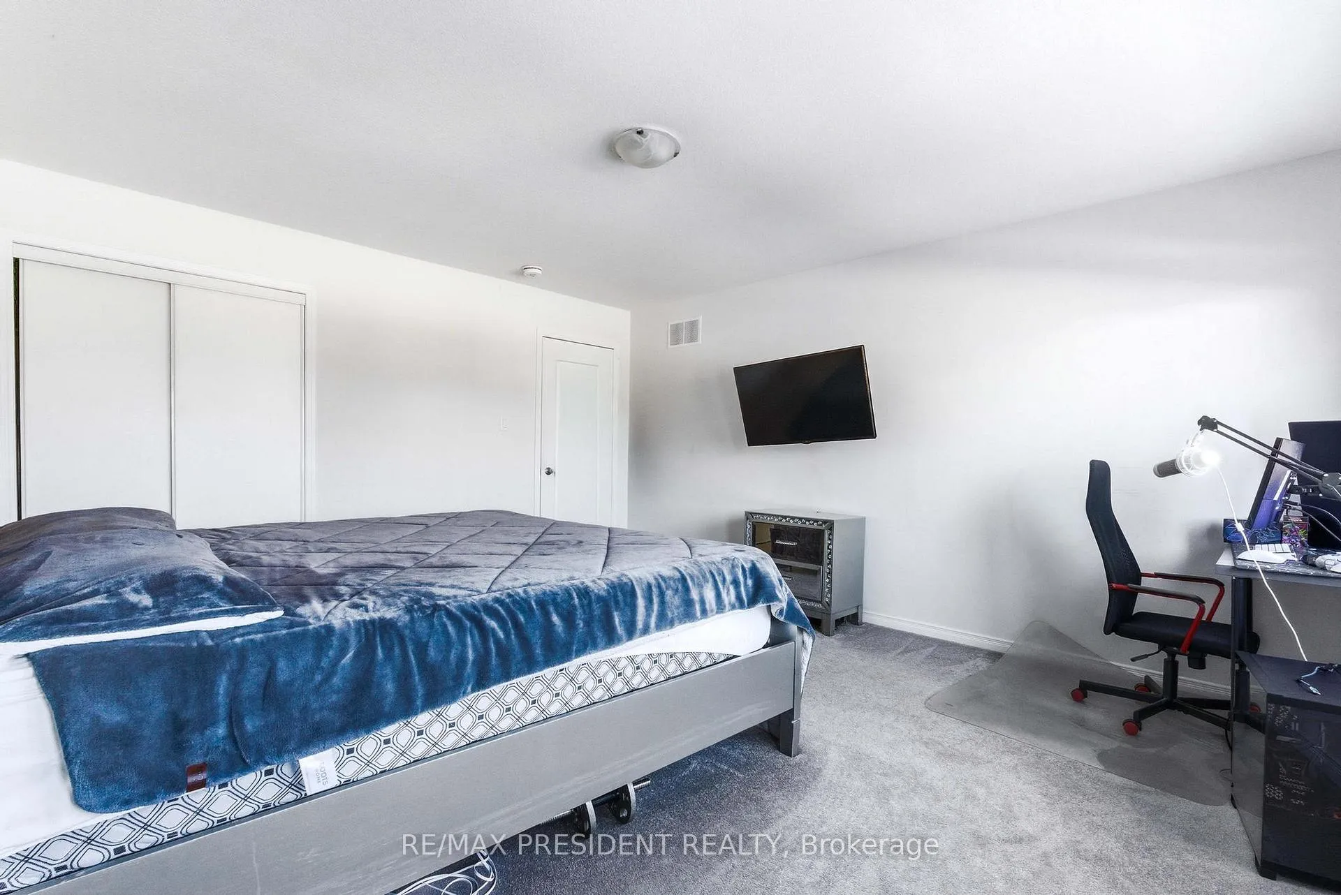 Photo 34 of 12 Midhurst Heights, Hamilton, Stoney Creek — HOMEH