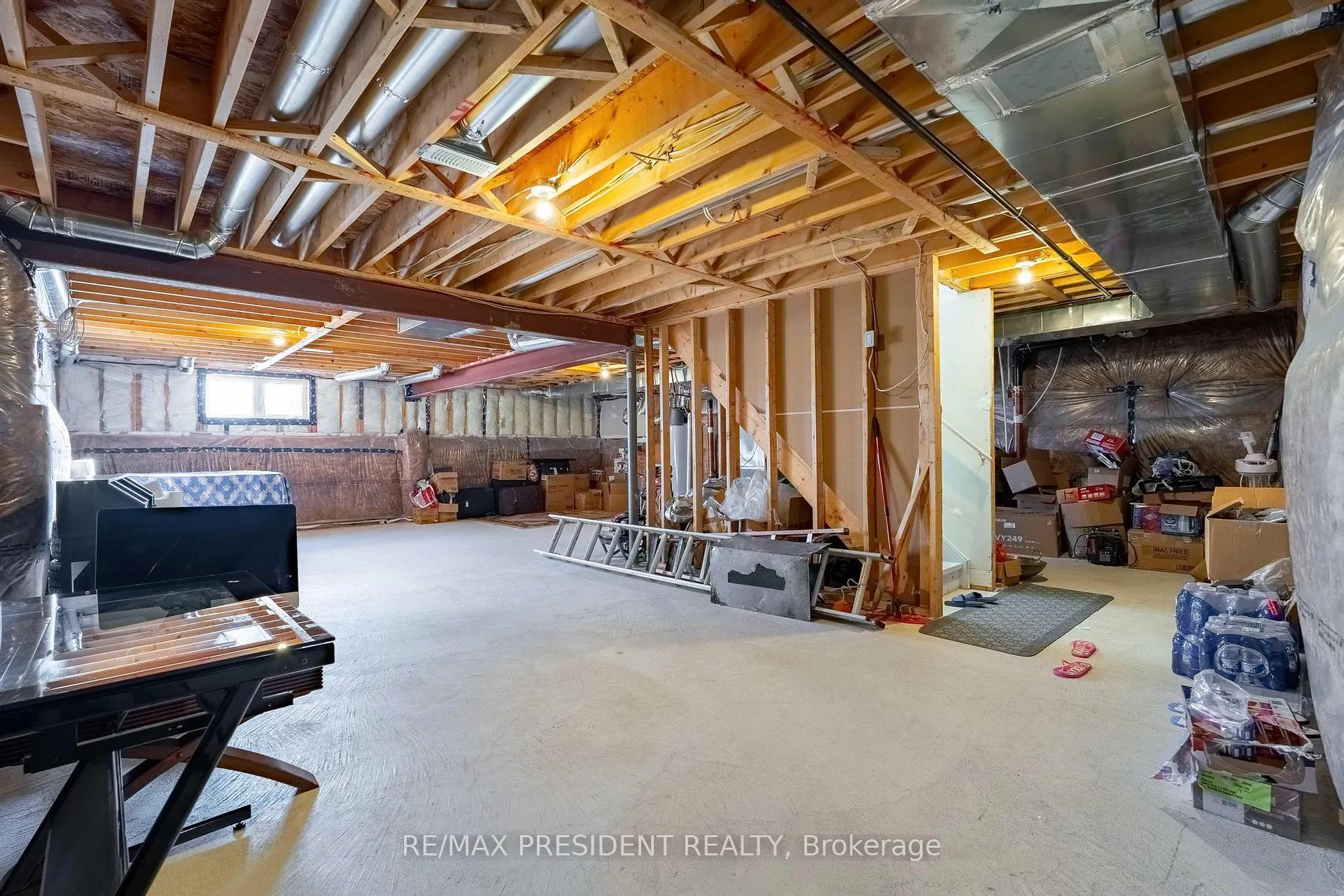 Photo 35 of 12 Midhurst Heights, Hamilton, Stoney Creek — HOMEH