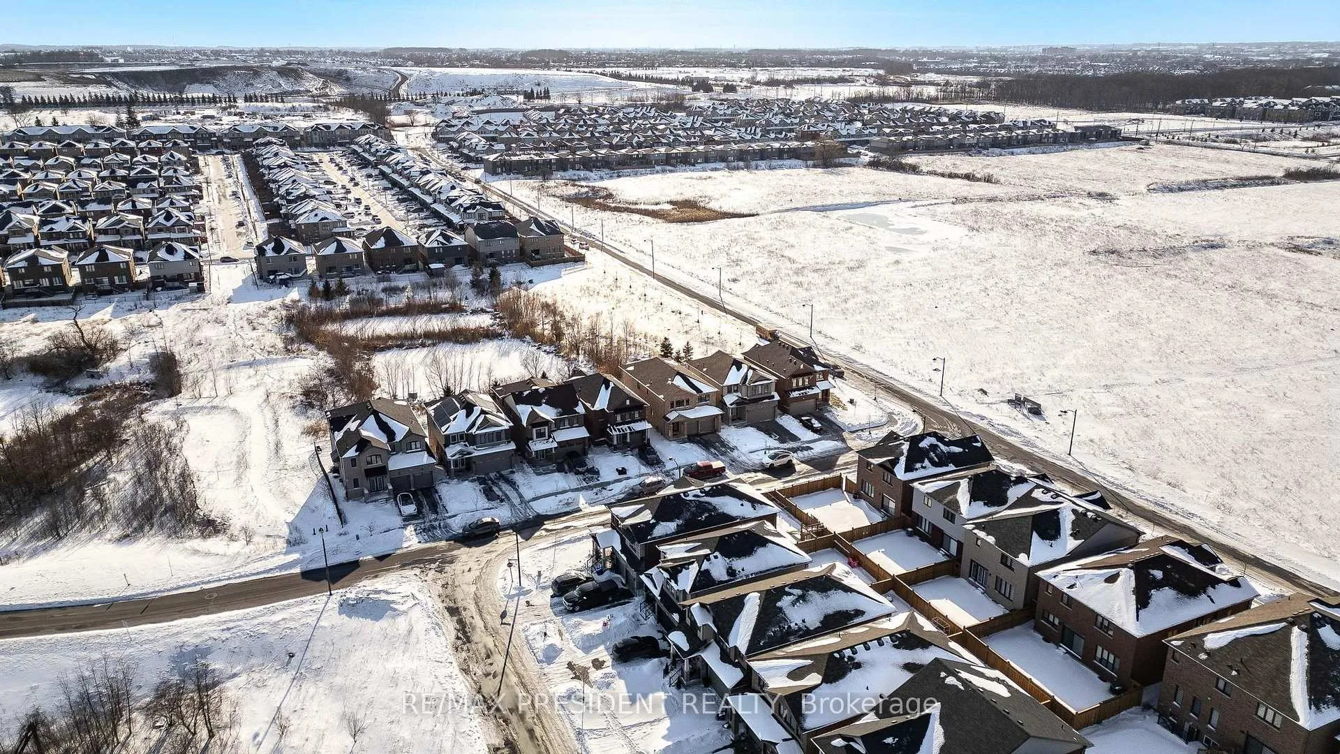 Photo 44 of 12 Midhurst Heights, Hamilton, Stoney Creek — HOMEH