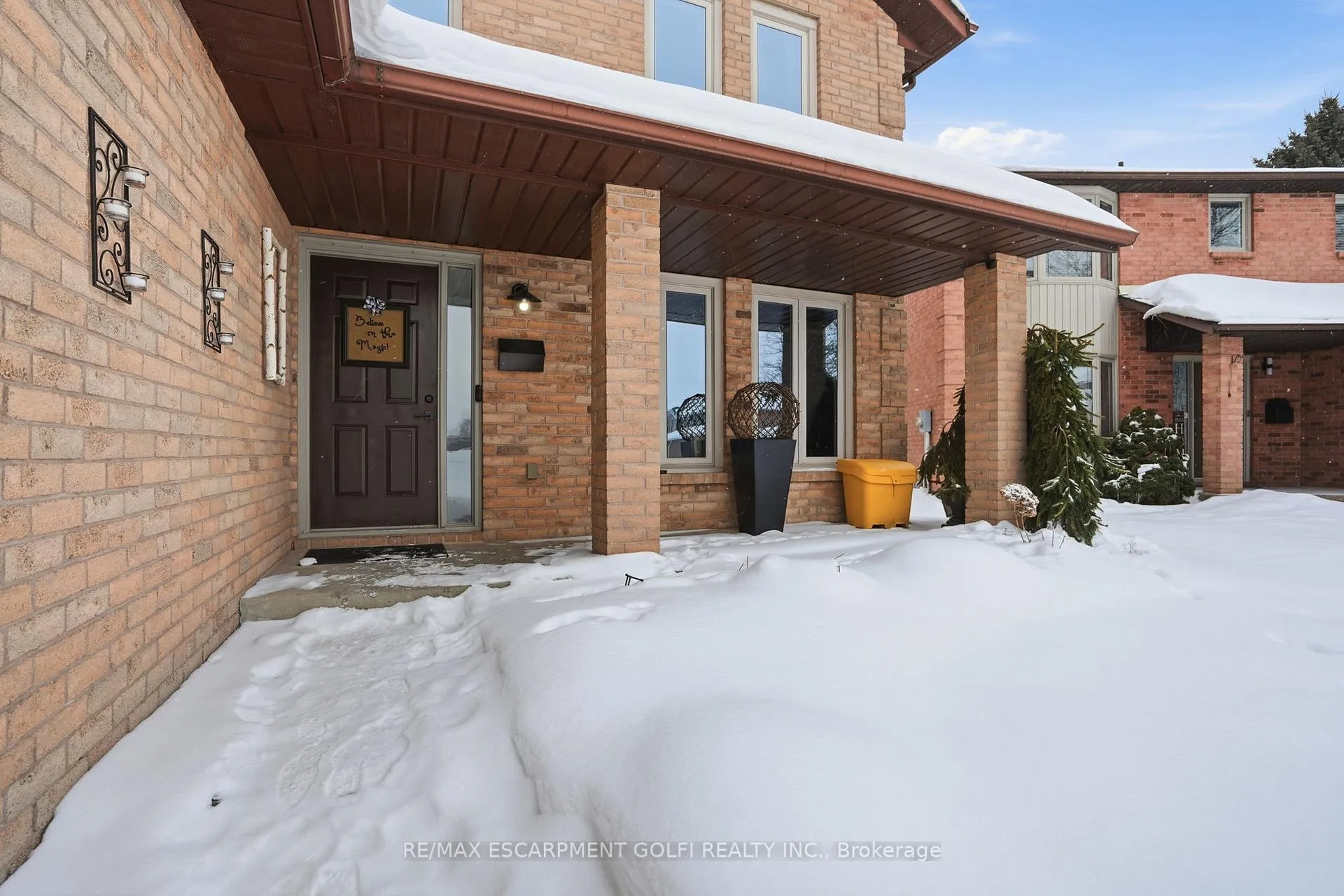 Photo 2 of 83 Briarsdale Crescent, Welland, N. Welland — HOMEH