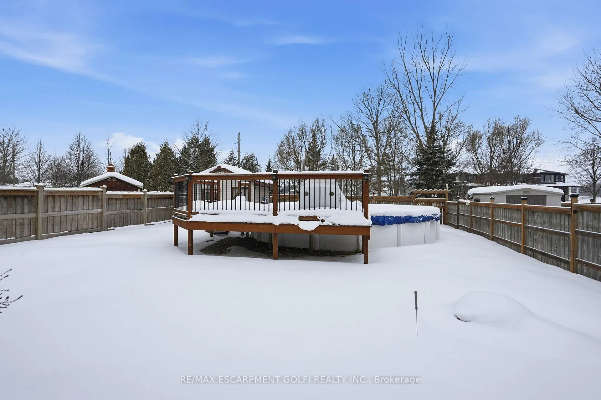 Photo 24 of 83 Briarsdale Crescent, Welland, N. Welland — HOMEH
