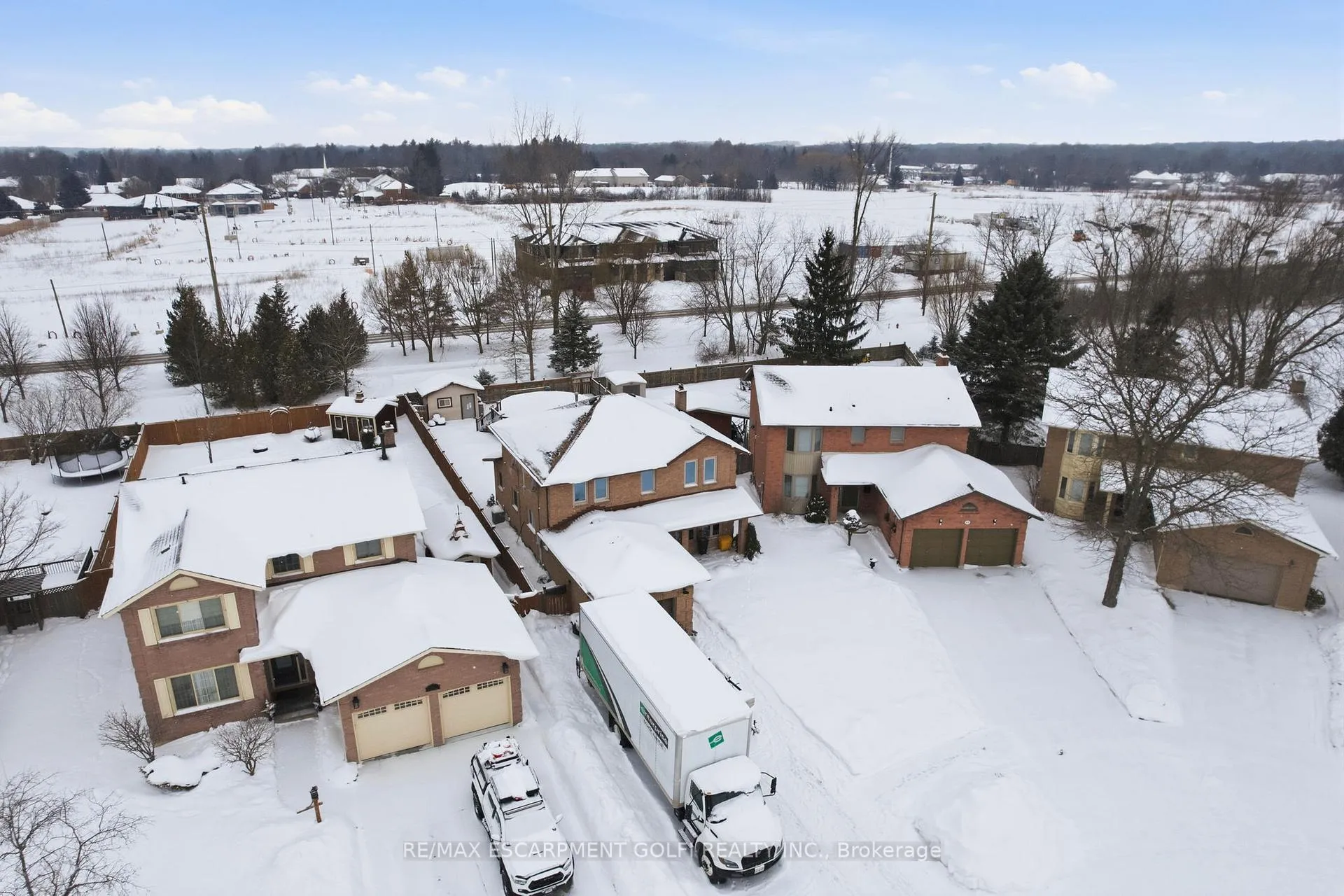 Photo 26 of 83 Briarsdale Crescent, Welland, N. Welland — HOMEH