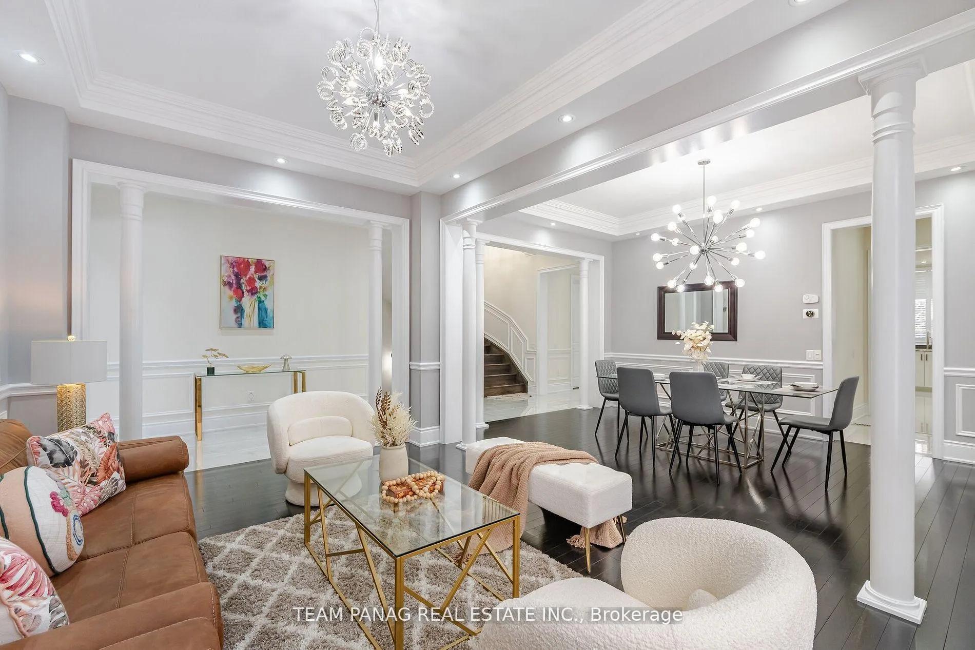 Photo 9 of 76 Balderson Drive, Vaughan, Kleinburg — HOMEH
