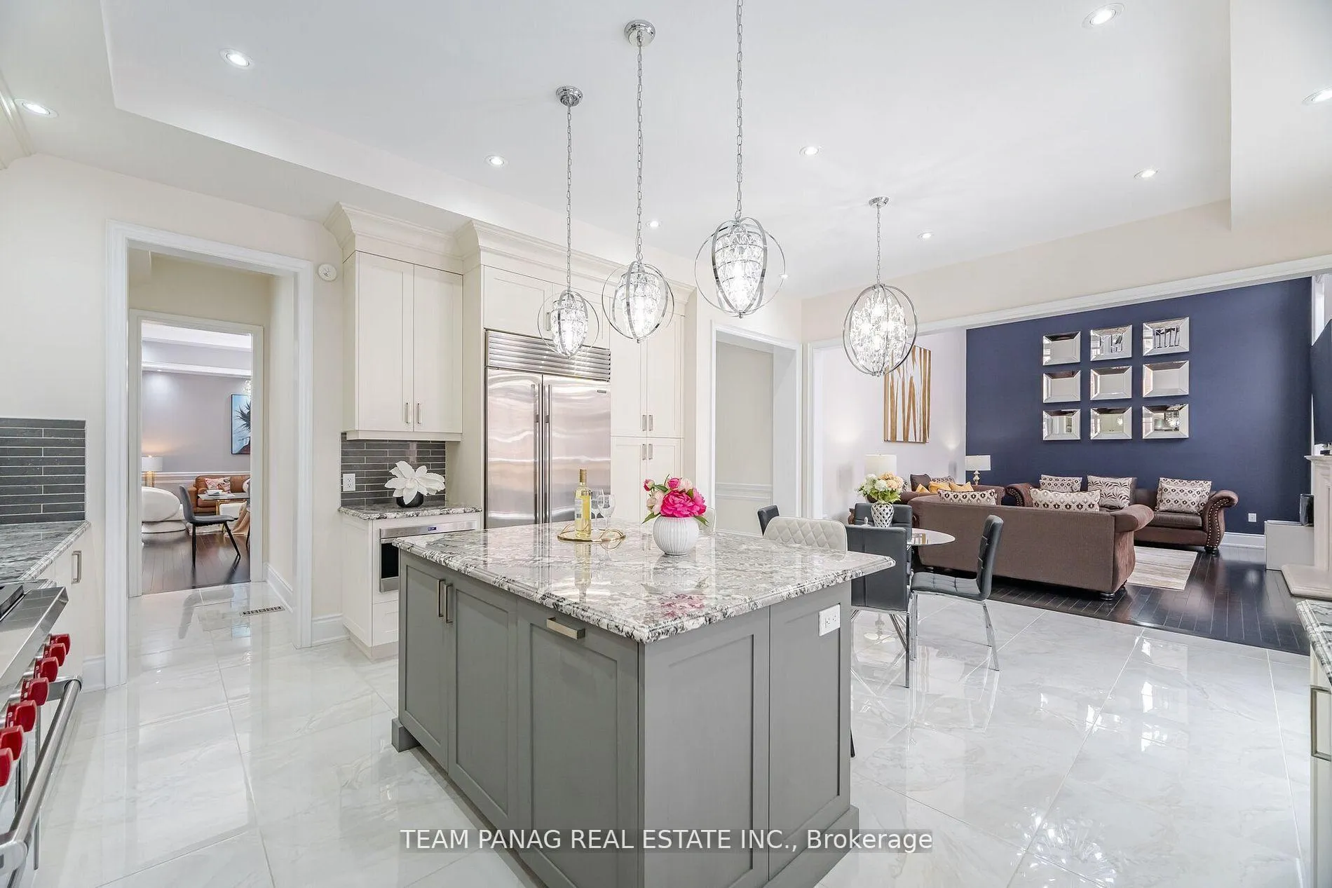 Photo 13 of 76 Balderson Drive, Vaughan, Kleinburg — HOMEH
