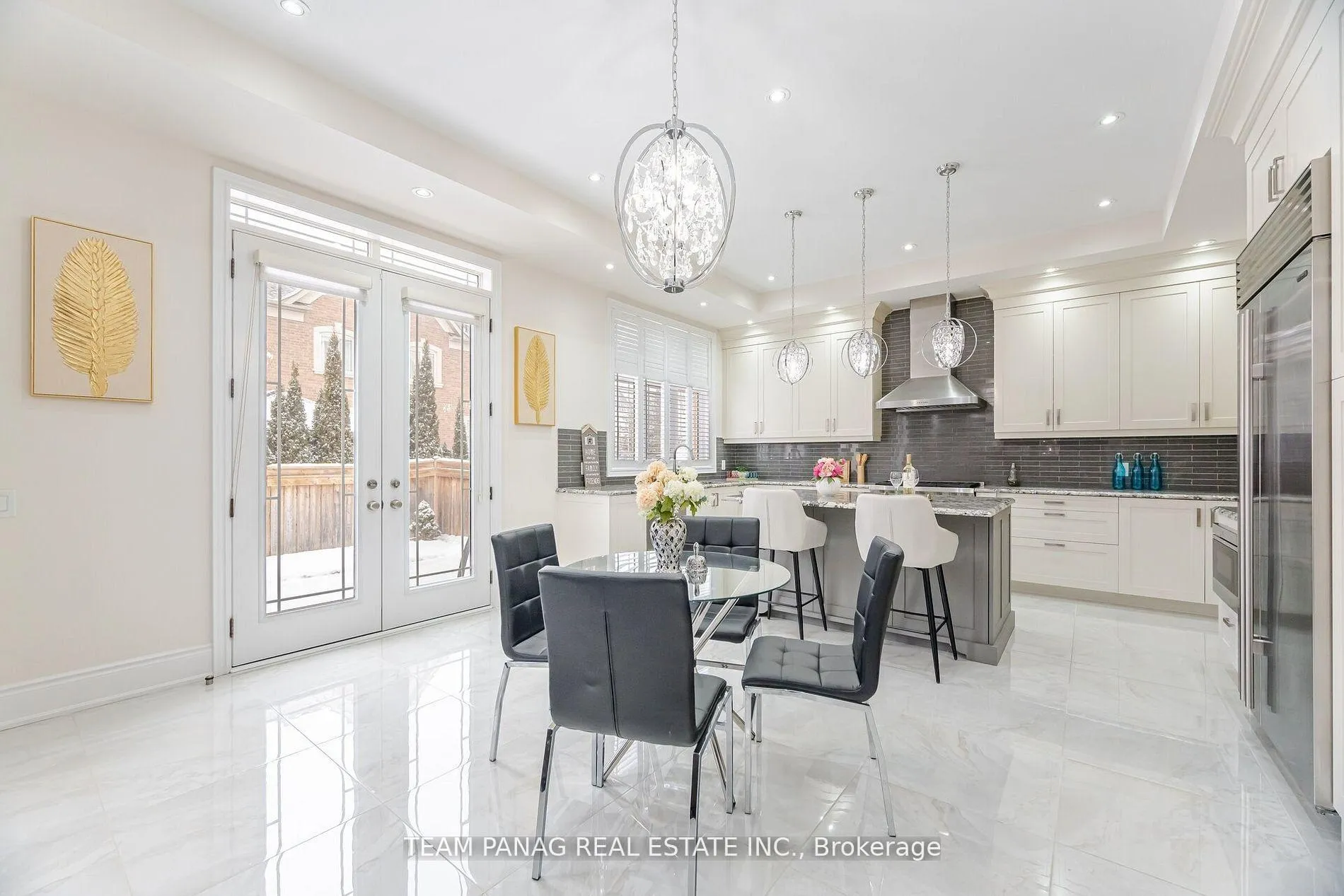 Photo 15 of 76 Balderson Drive, Vaughan, Kleinburg — HOMEH